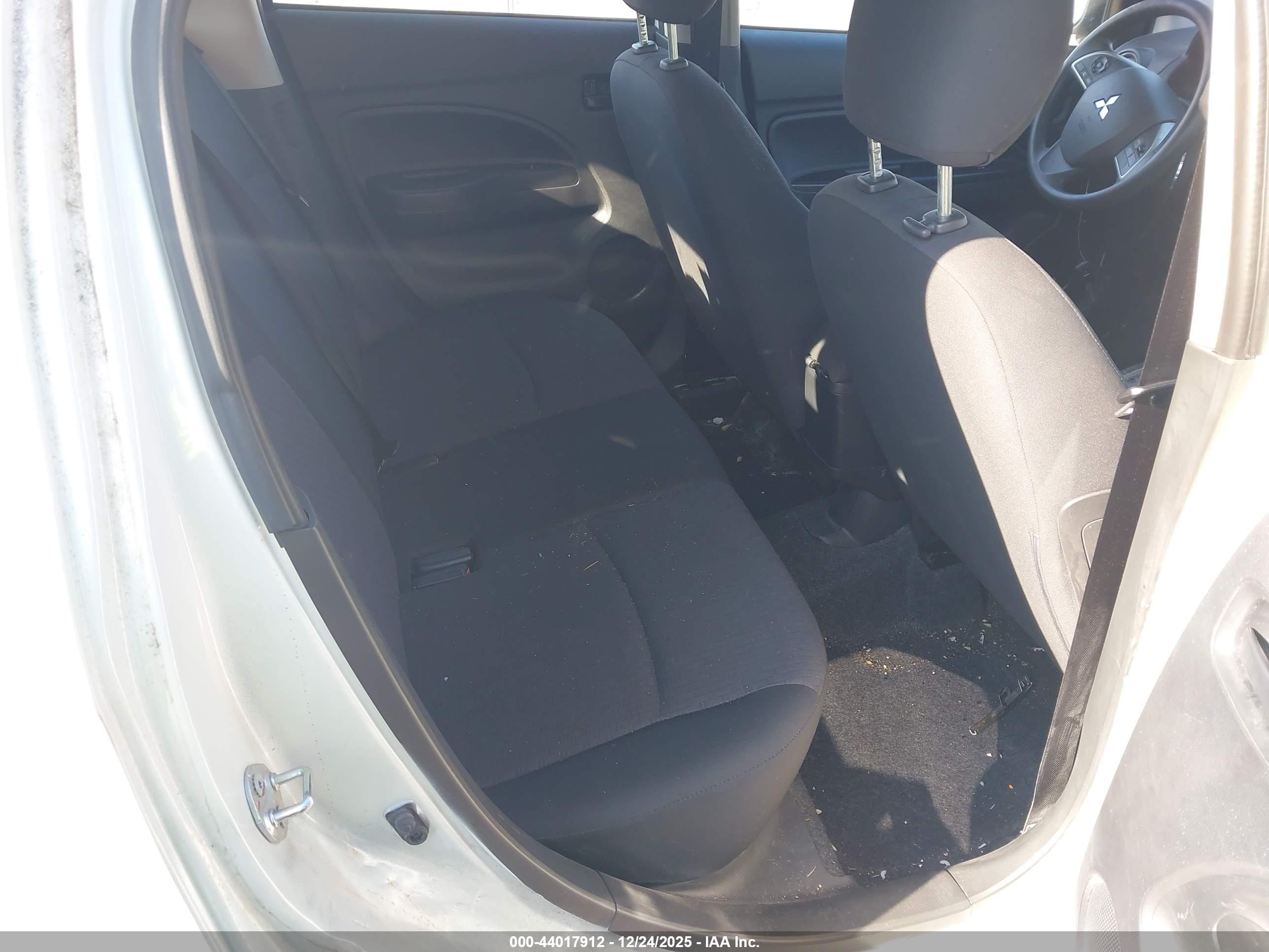 MITSUBISHI MIRAGE image 8