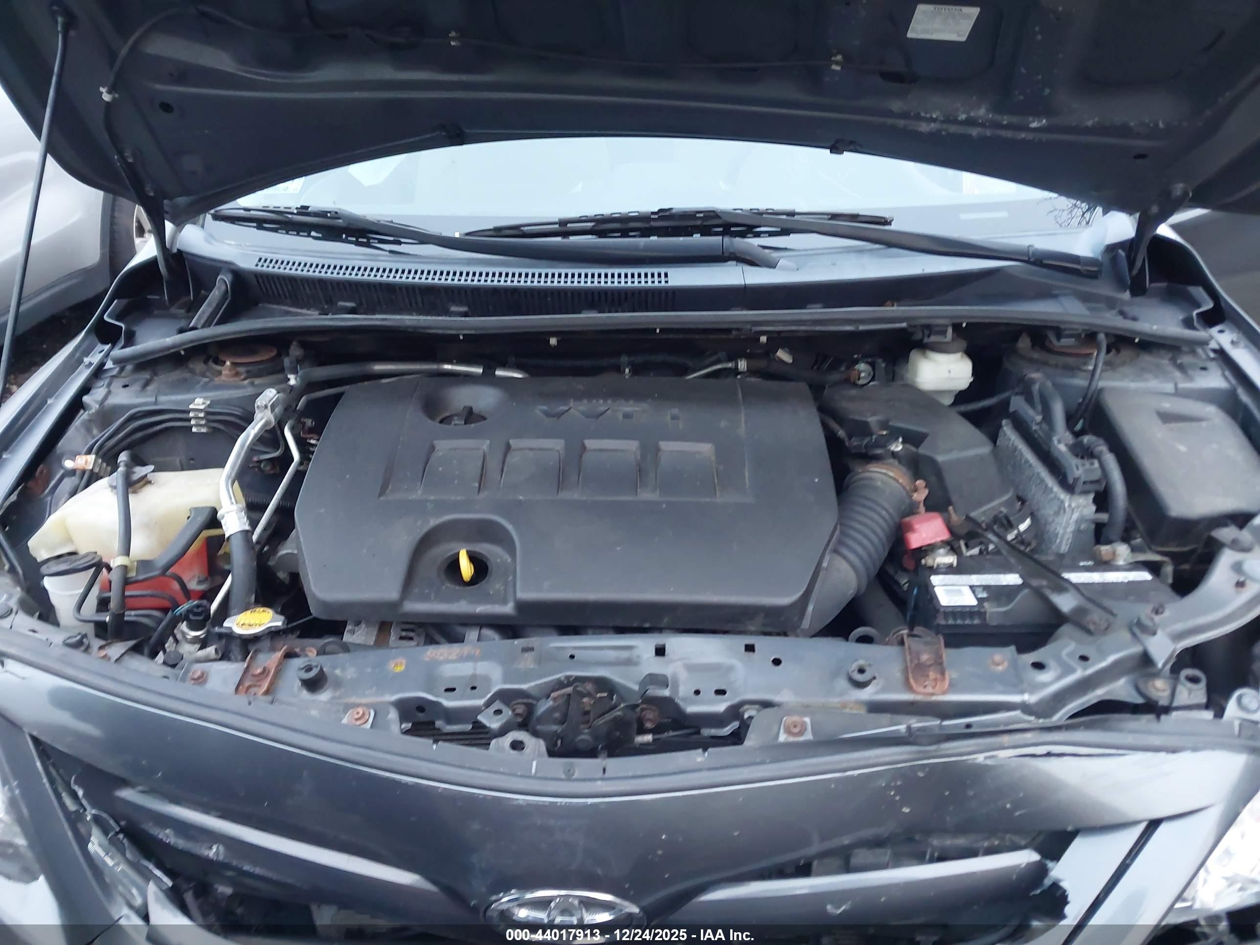 TOYOTA COROLLA image 10