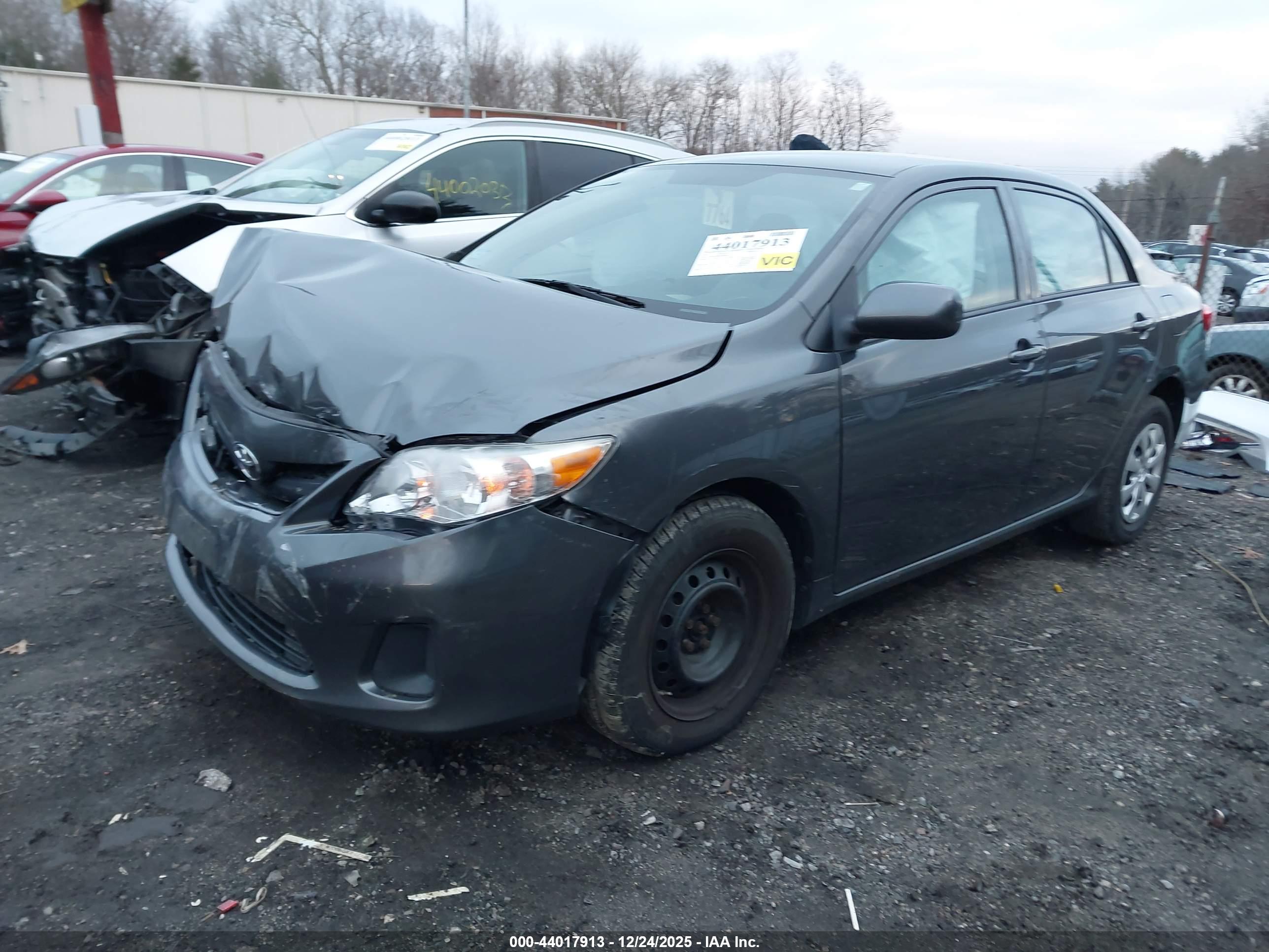 TOYOTA COROLLA image 2