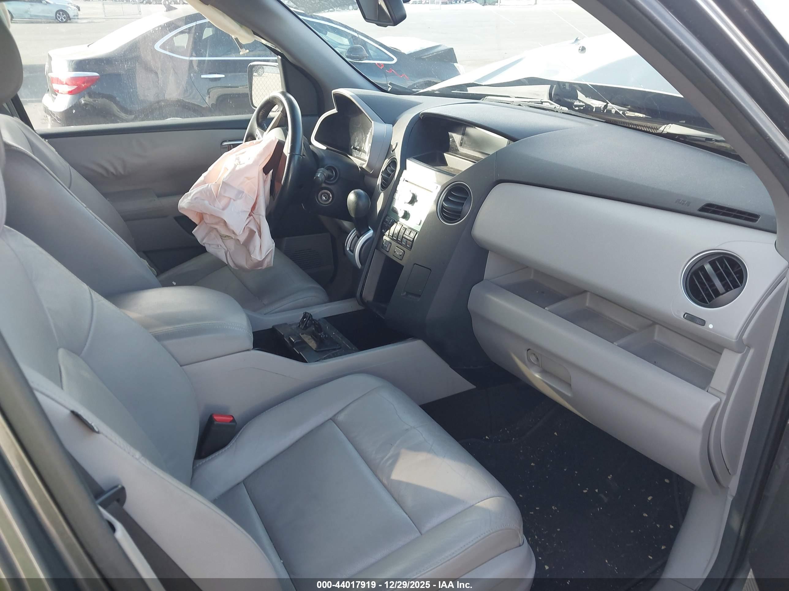 HONDA PILOT image 5