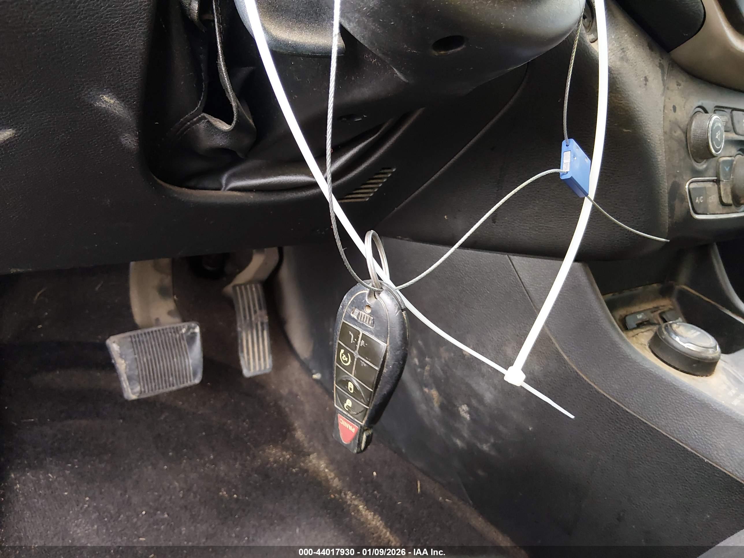JEEP CHEROKEE image 11