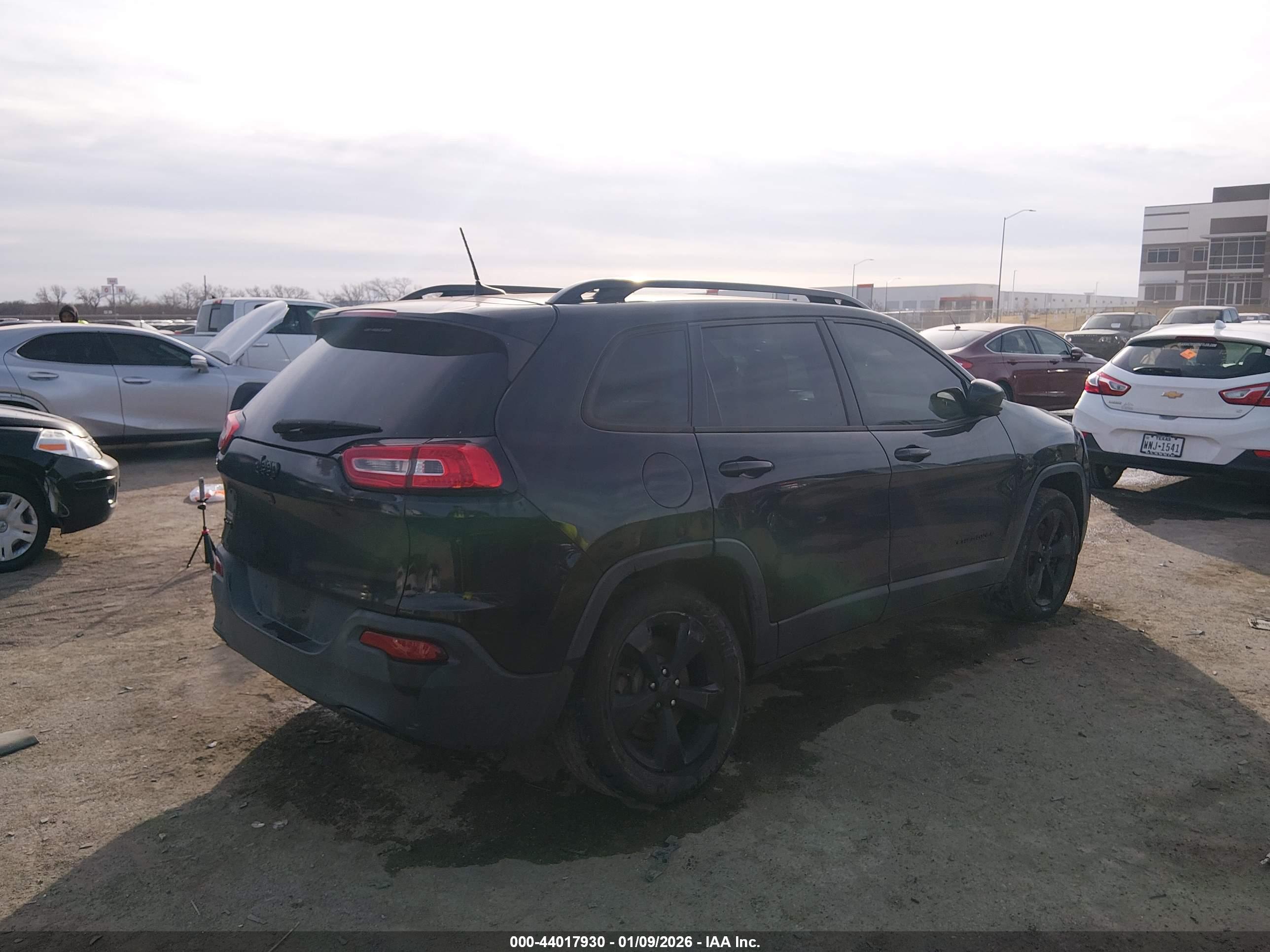 JEEP CHEROKEE image 4