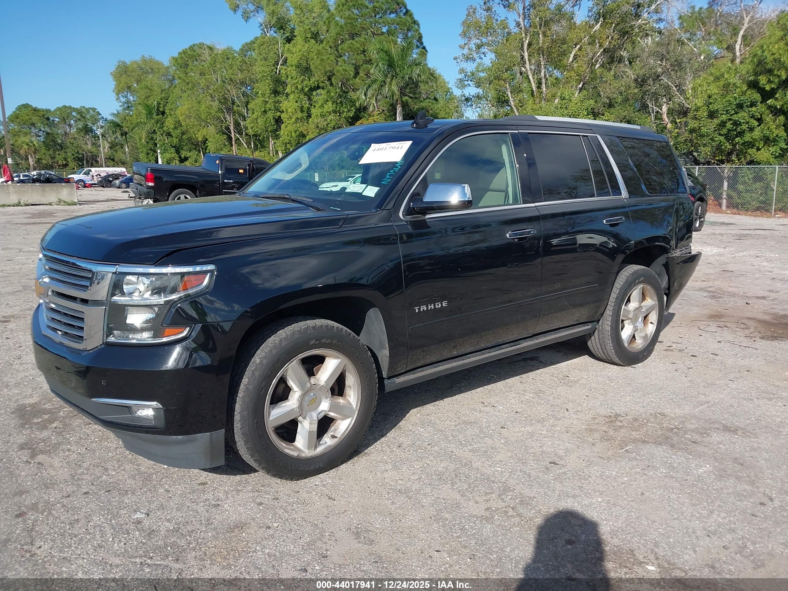 CHEVROLET TAHOE image 2