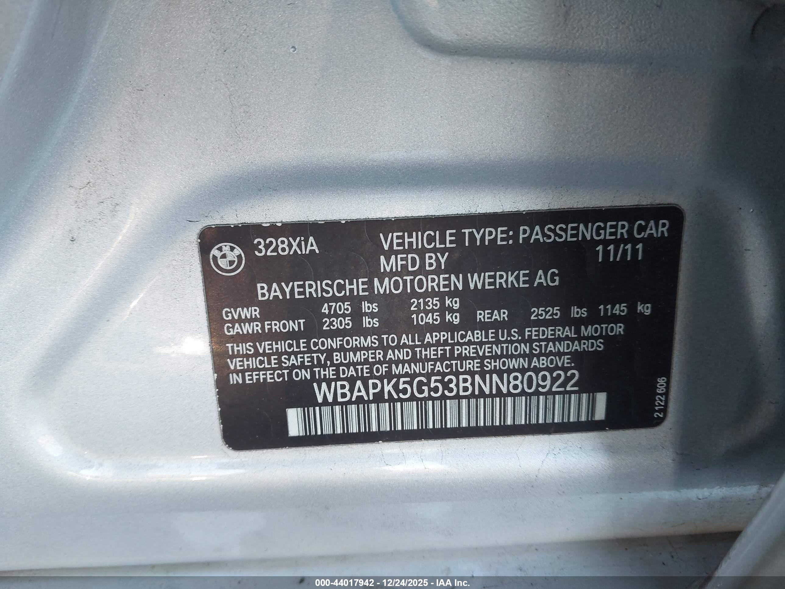 BMW 328I image 9