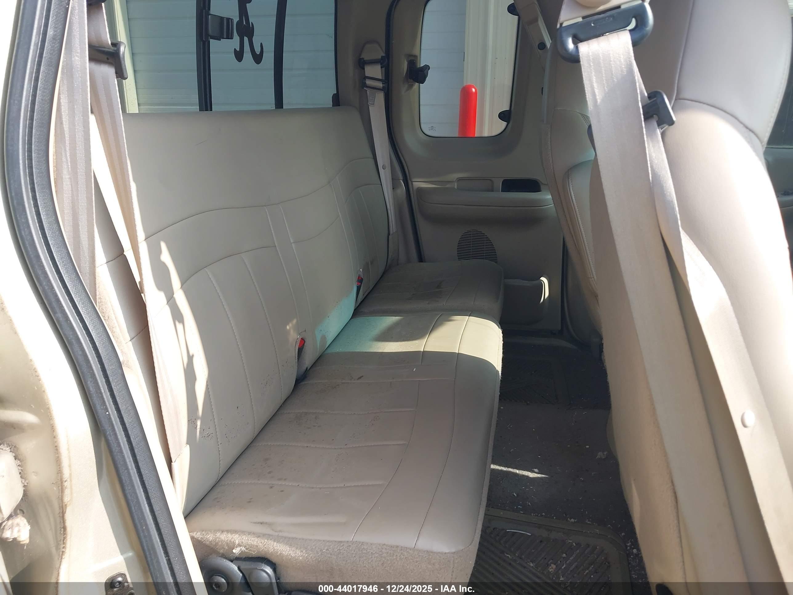 FORD F-150 image 8