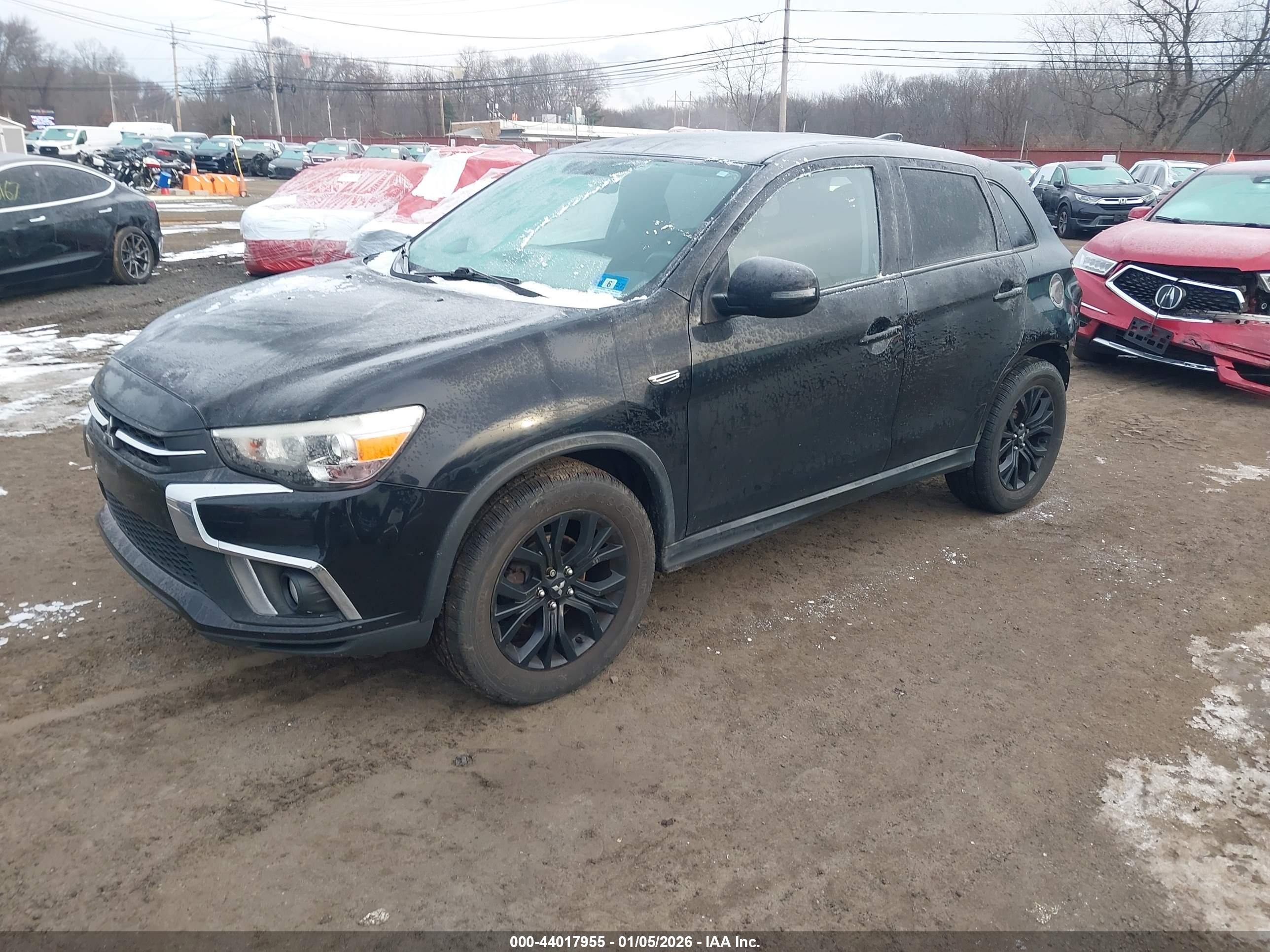 MITSUBISHI OUTLANDER image 2