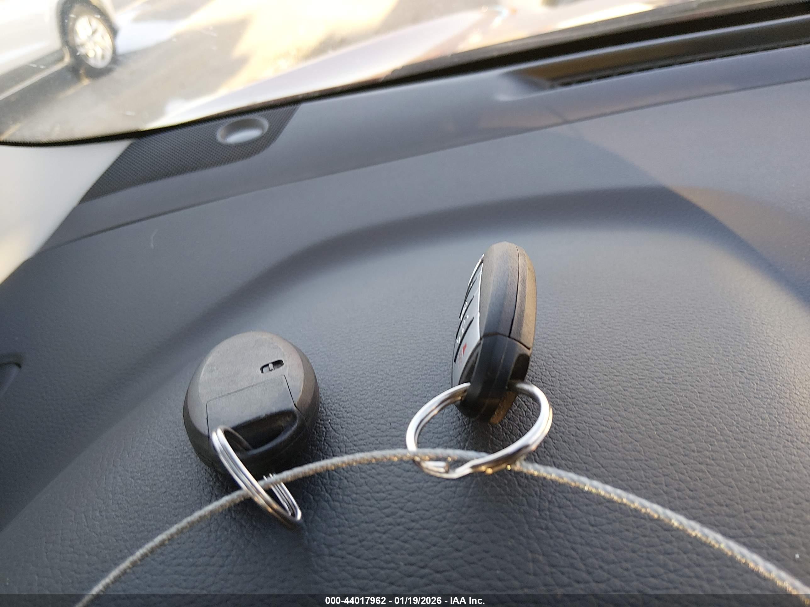 NISSAN ROGUE image 11