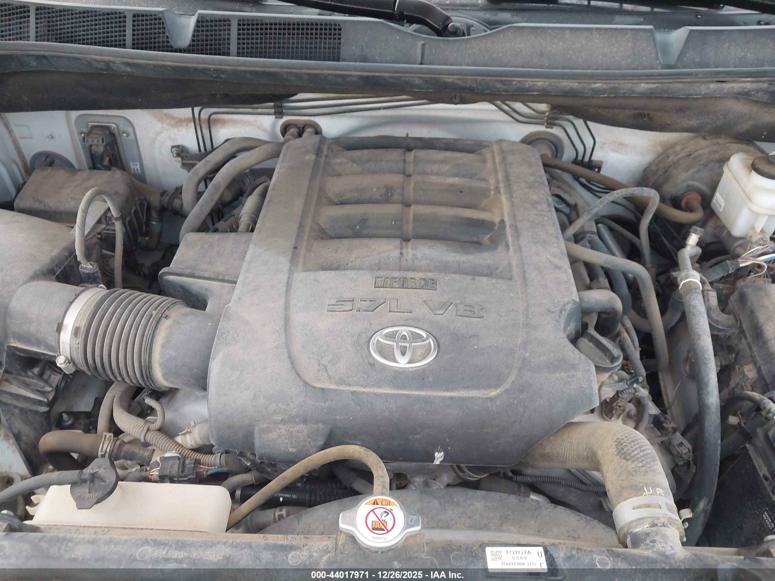 TOYOTA TUNDRA image 10