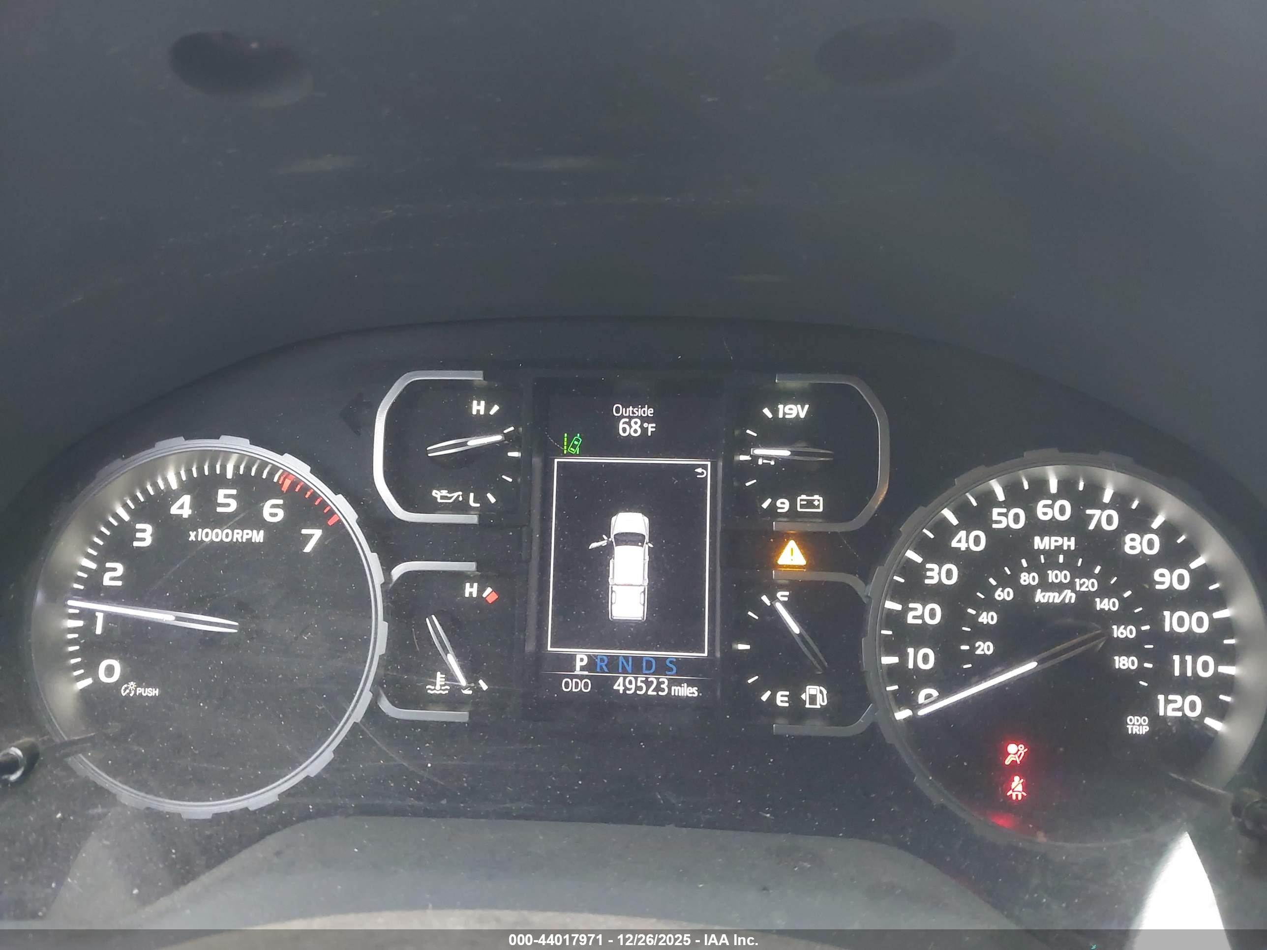 TOYOTA TUNDRA image 7