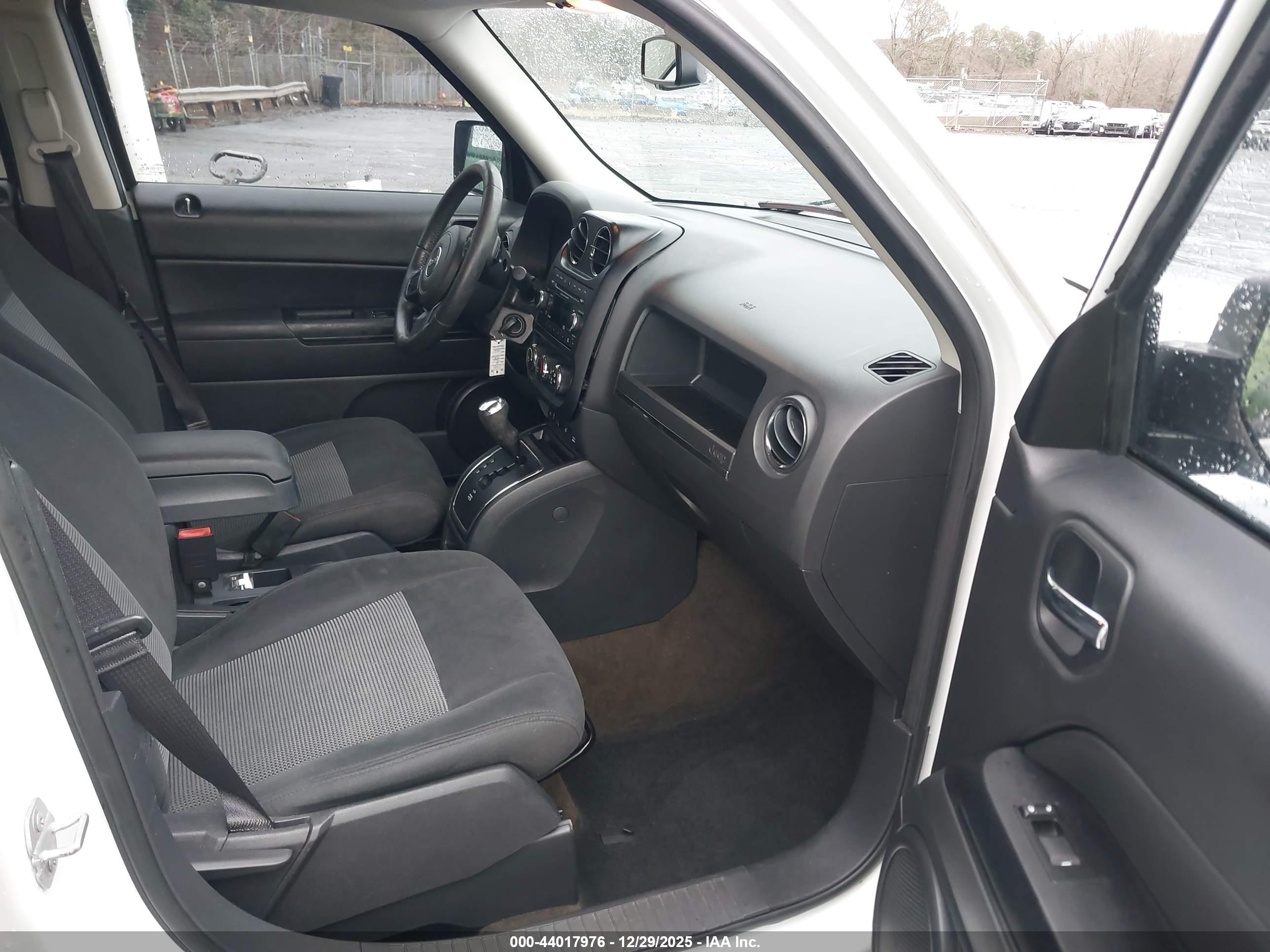 JEEP PATRIOT image 5