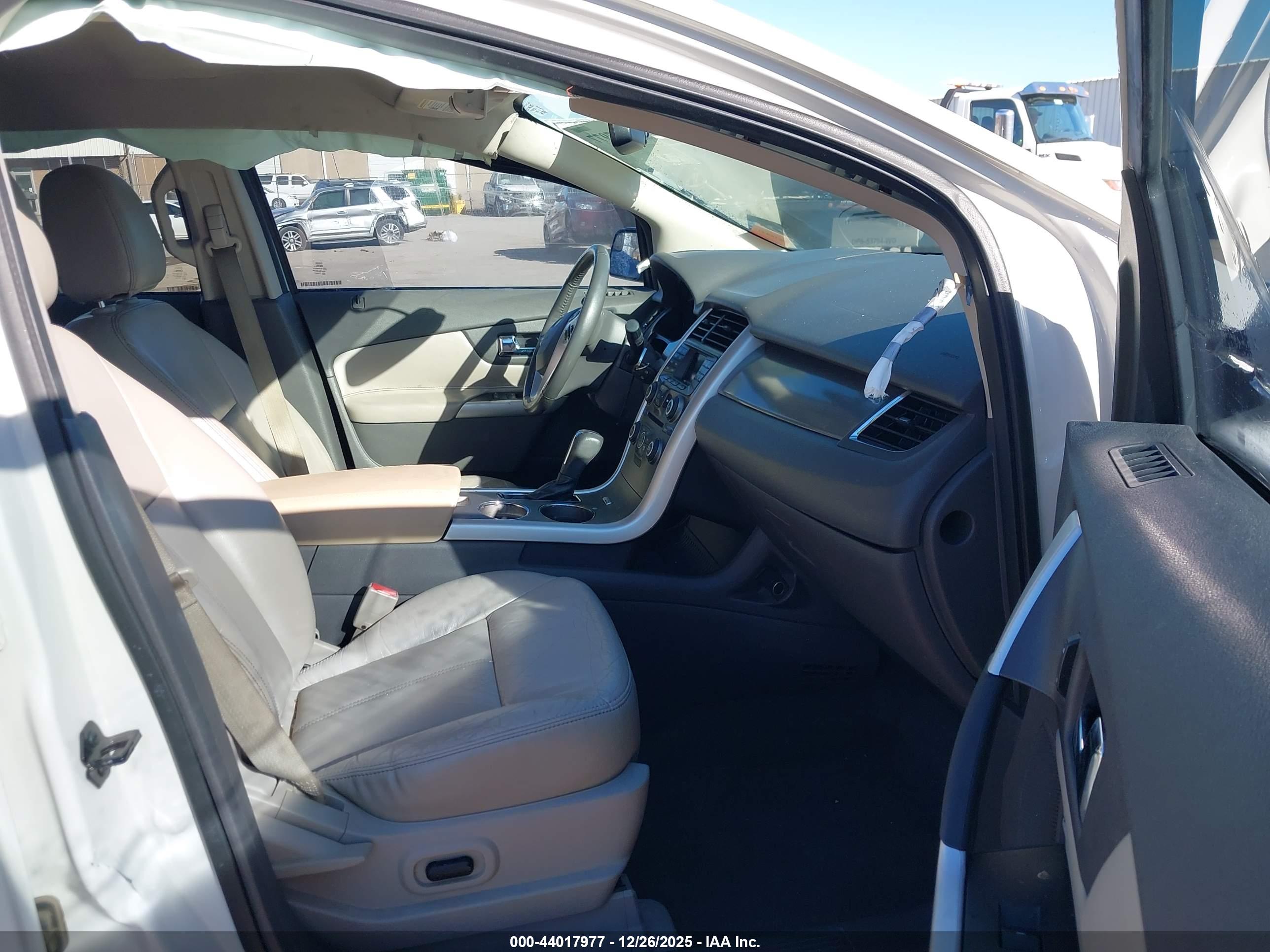 FORD EDGE image 5