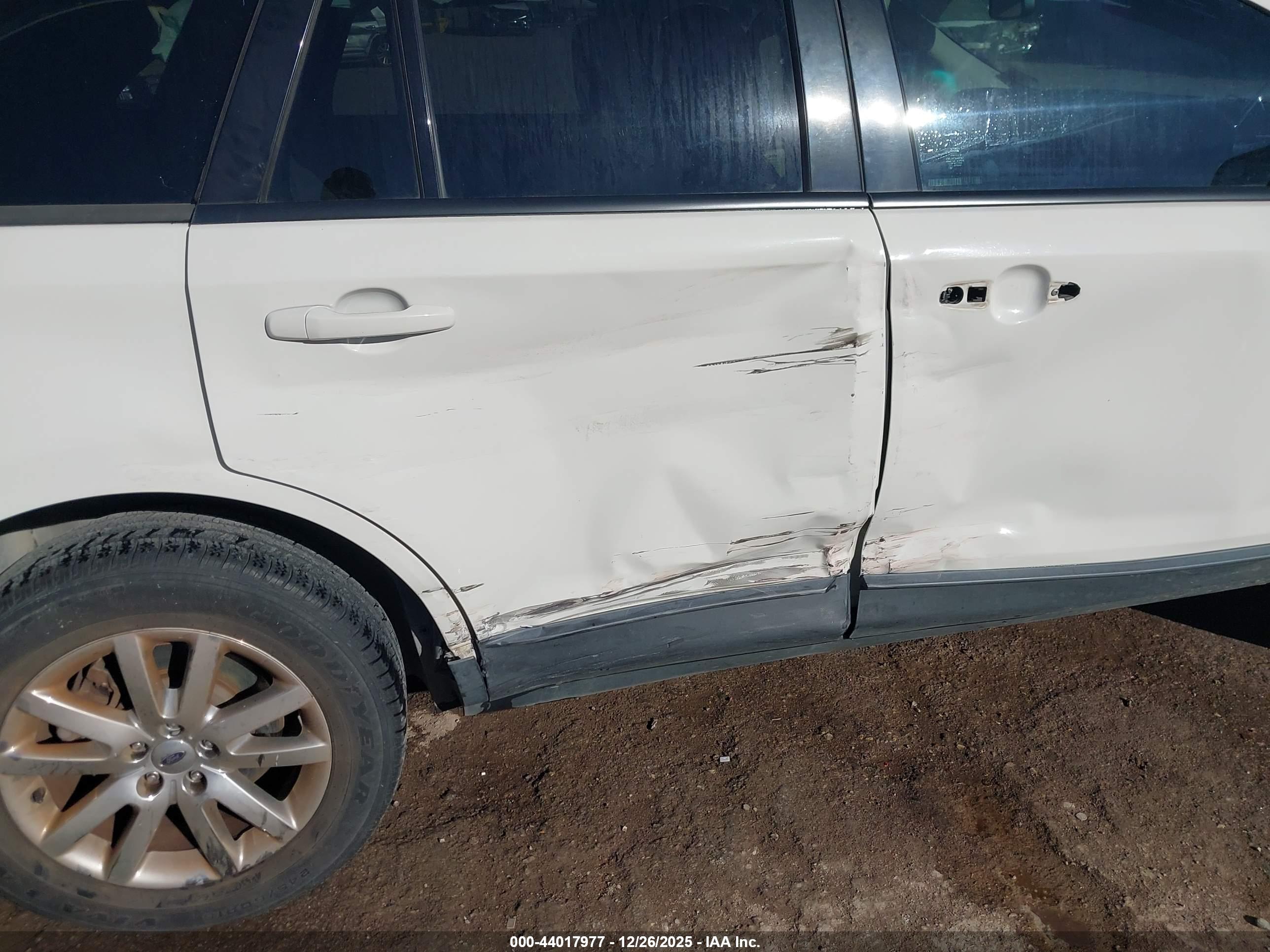FORD EDGE image 6