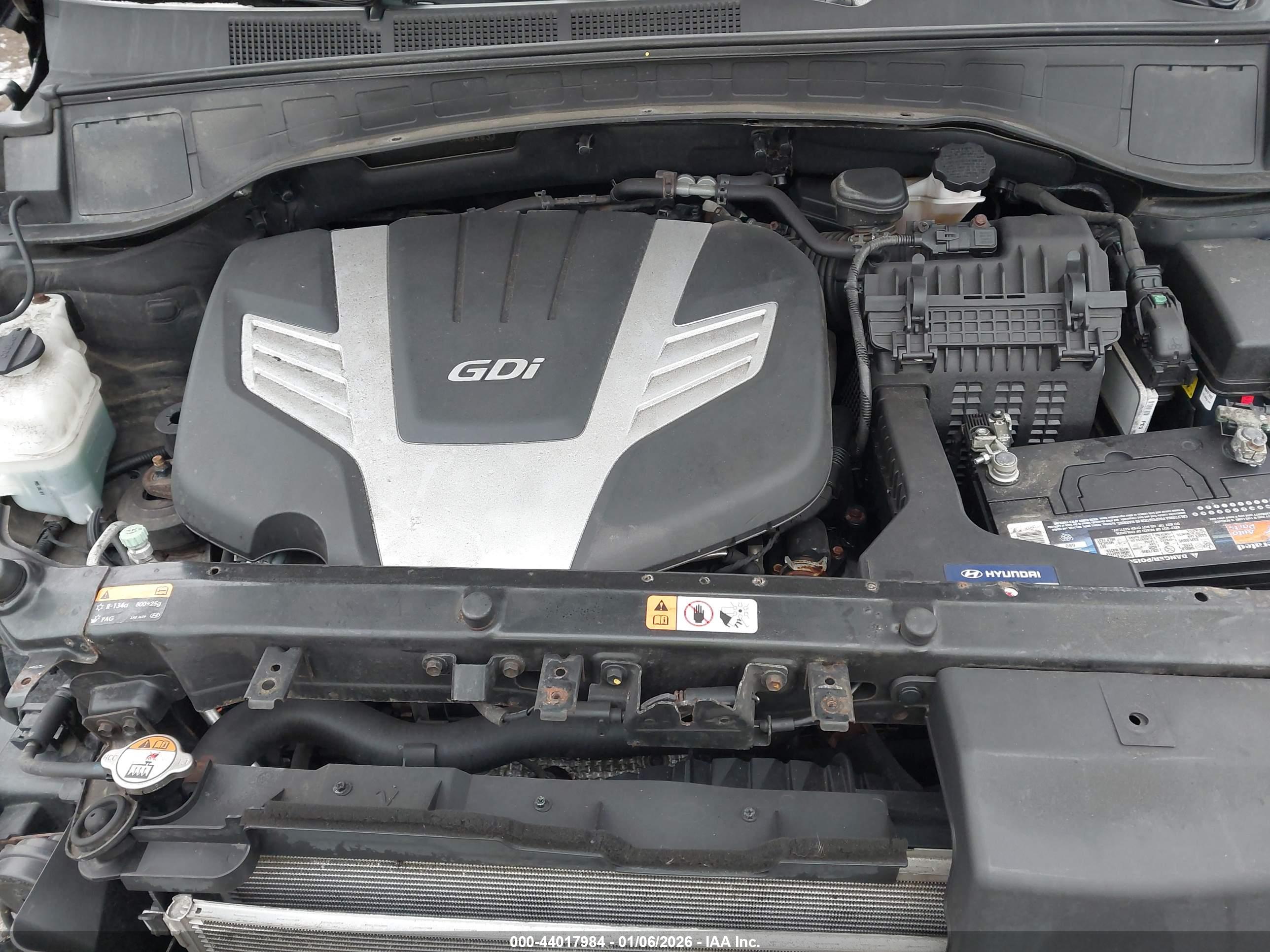 HYUNDAI SANTA image 10