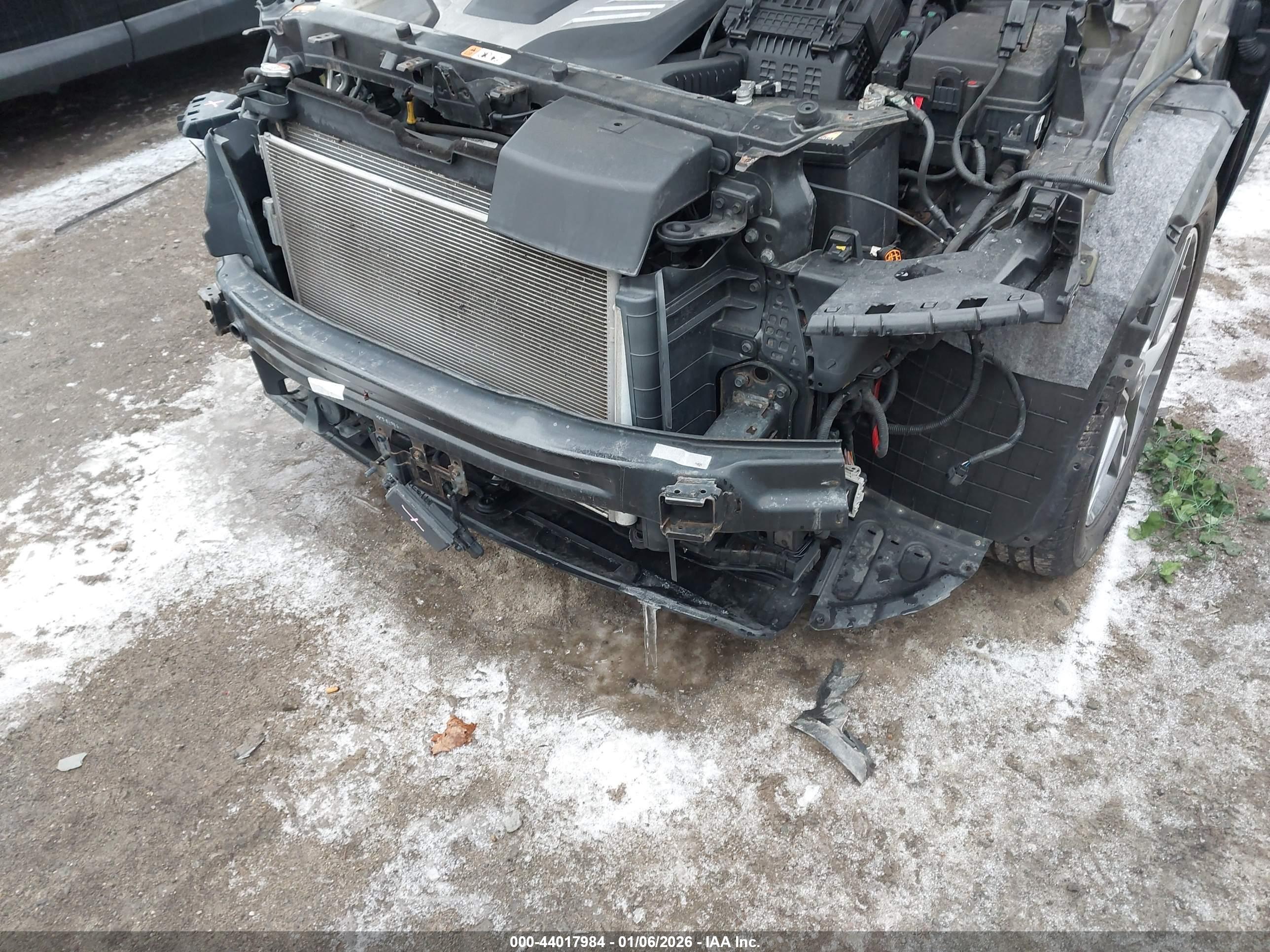 HYUNDAI SANTA image 6