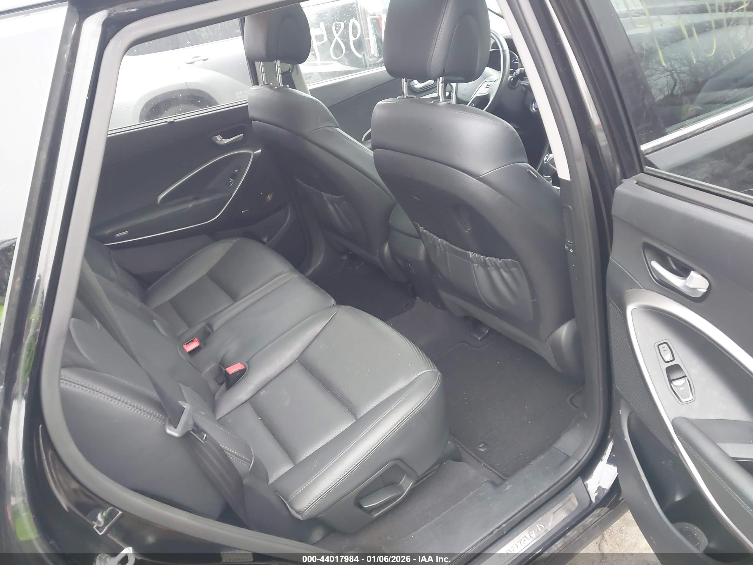 HYUNDAI SANTA image 8