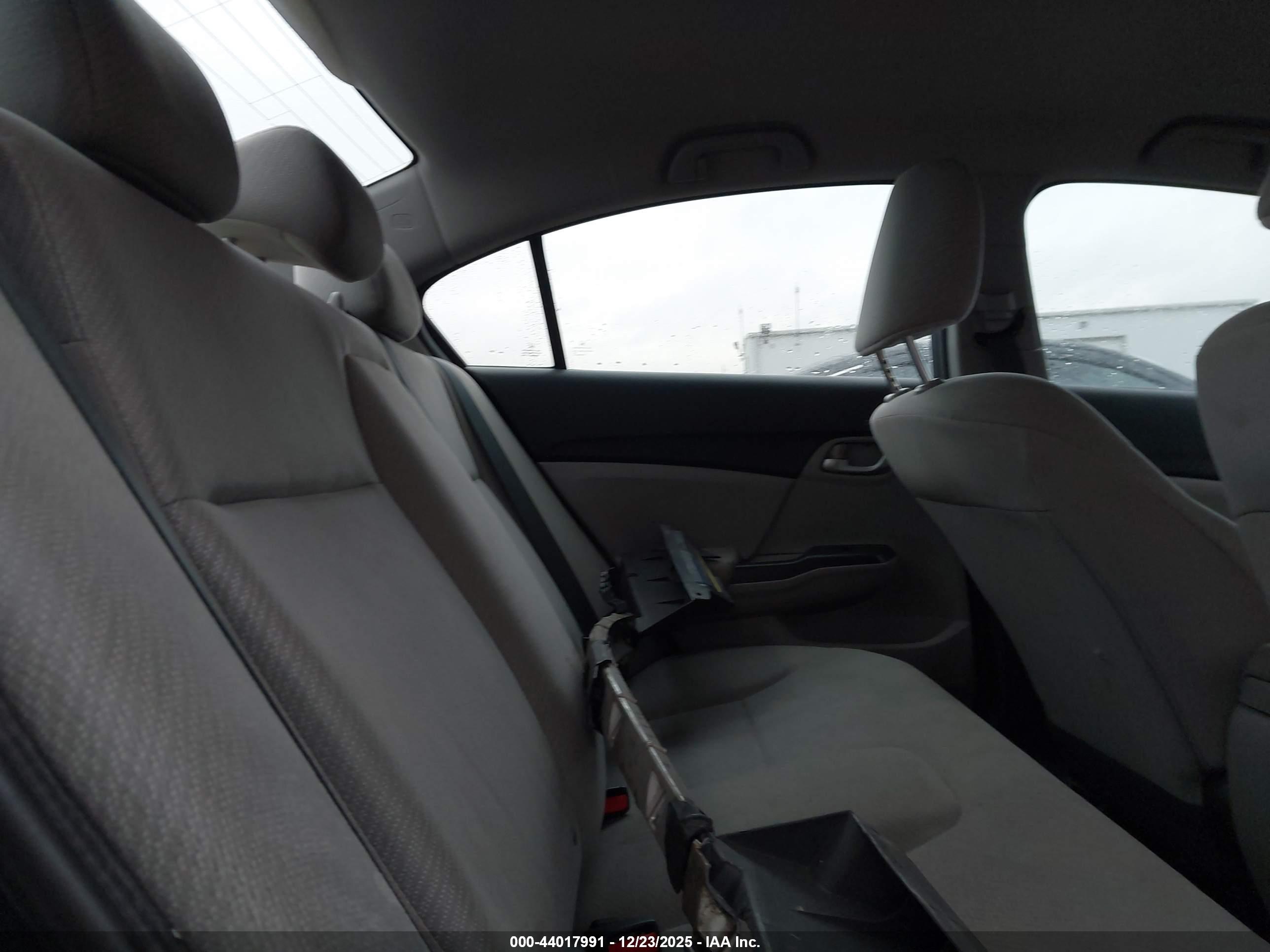 HONDA CIVIC image 8