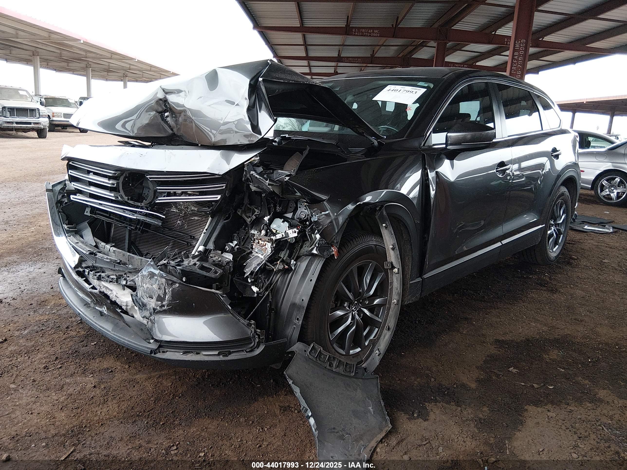 MAZDA CX-9 image 2