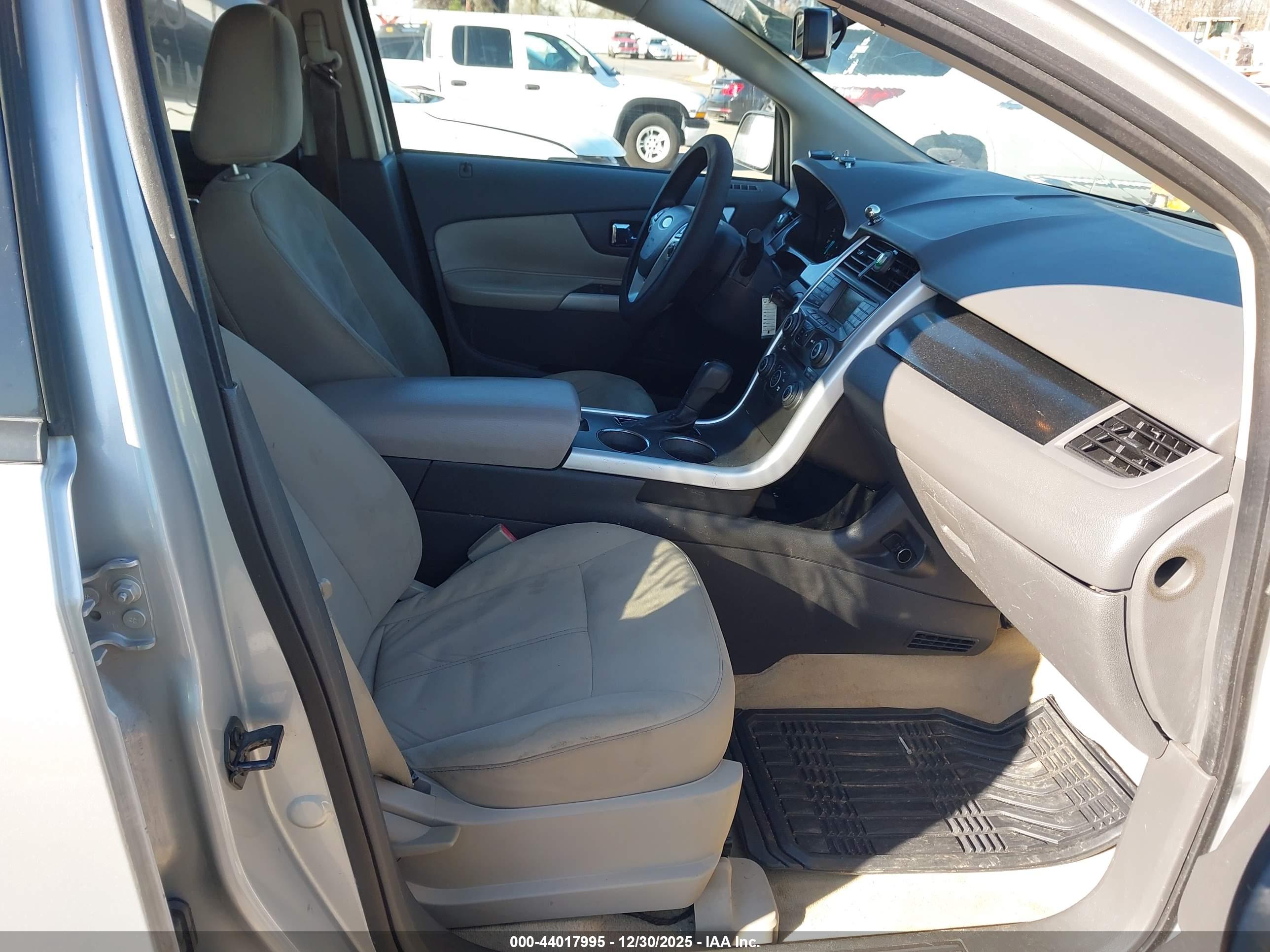FORD EDGE image 5