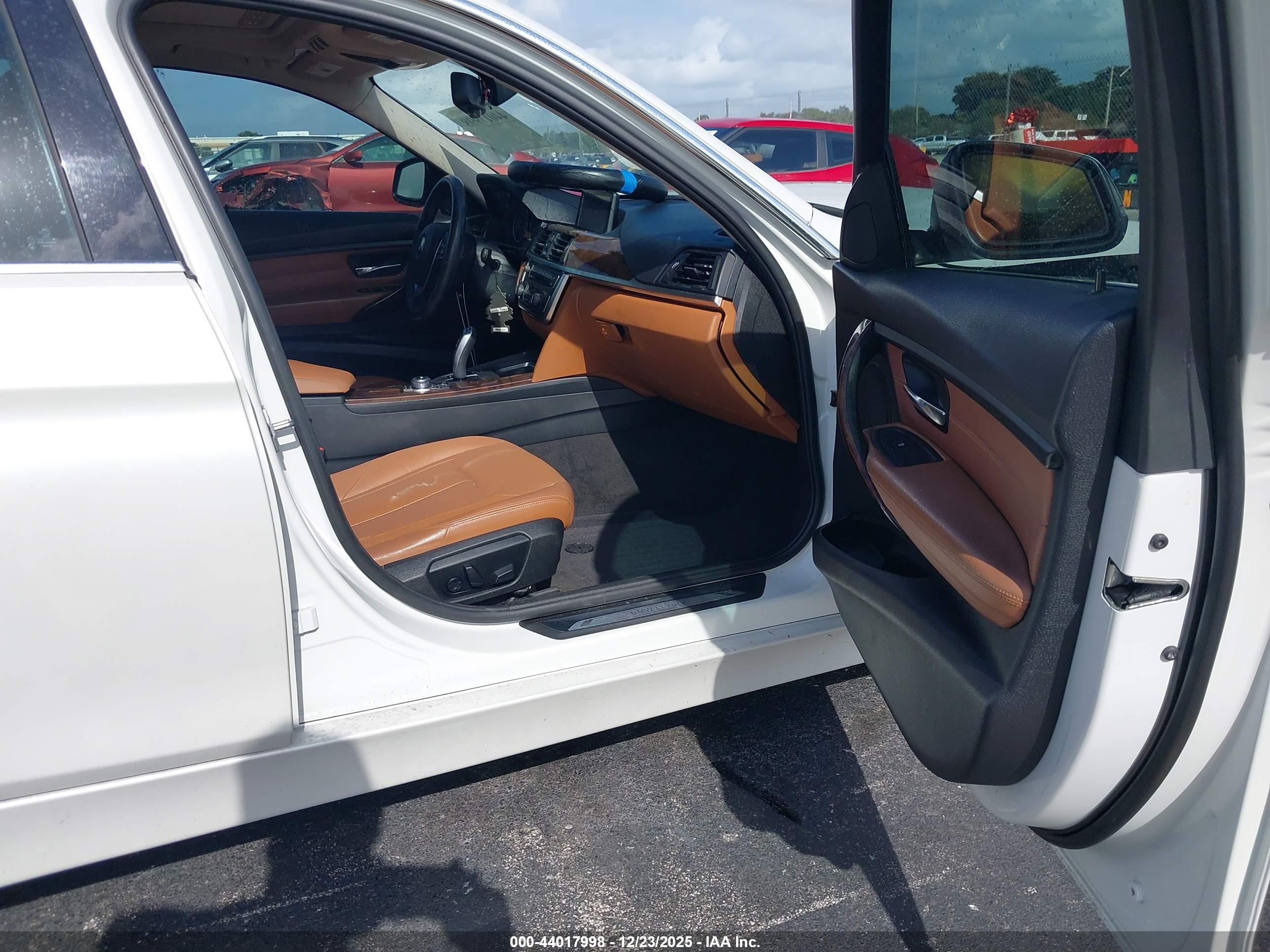 BMW 328I image 5