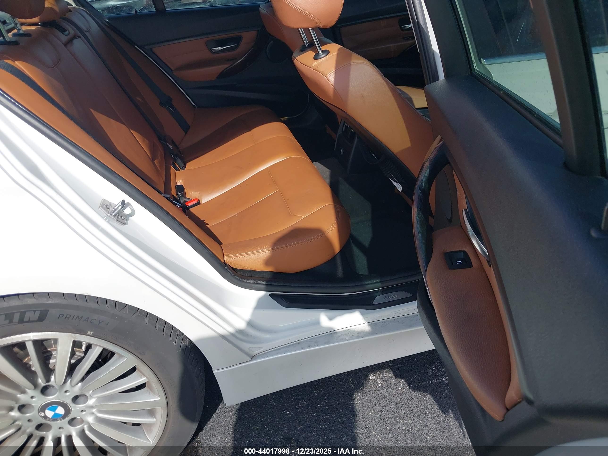 BMW 328I image 8
