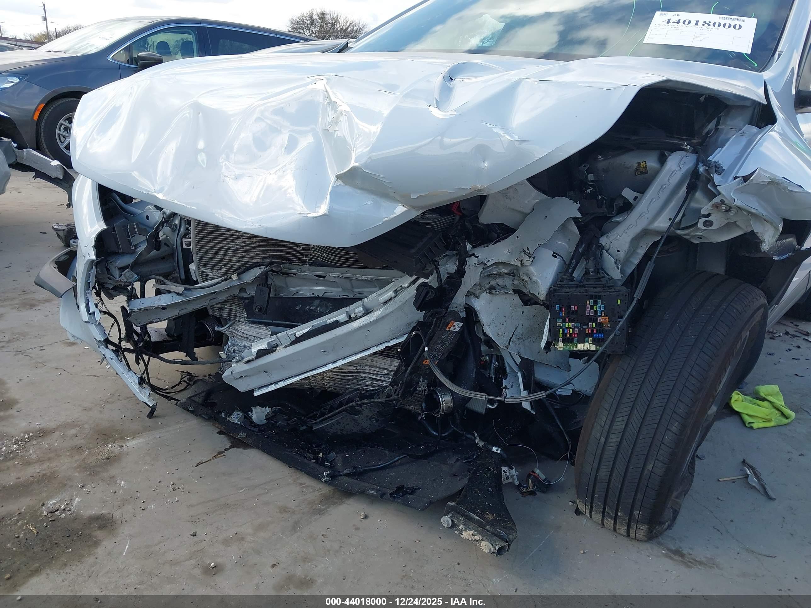 FORD ESCAPE image 6