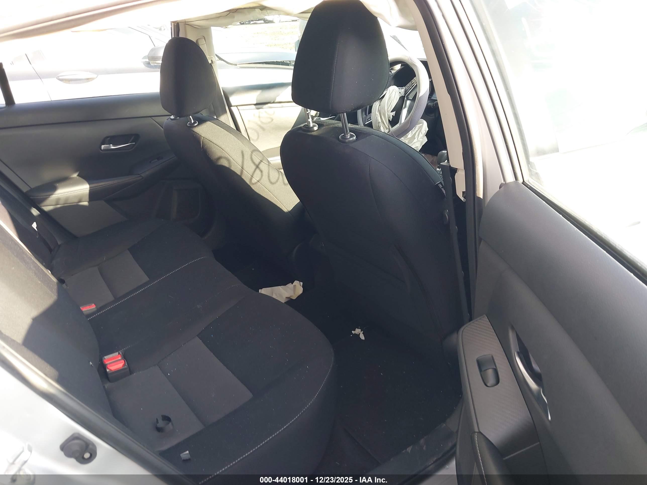 NISSAN SENTRA image 8