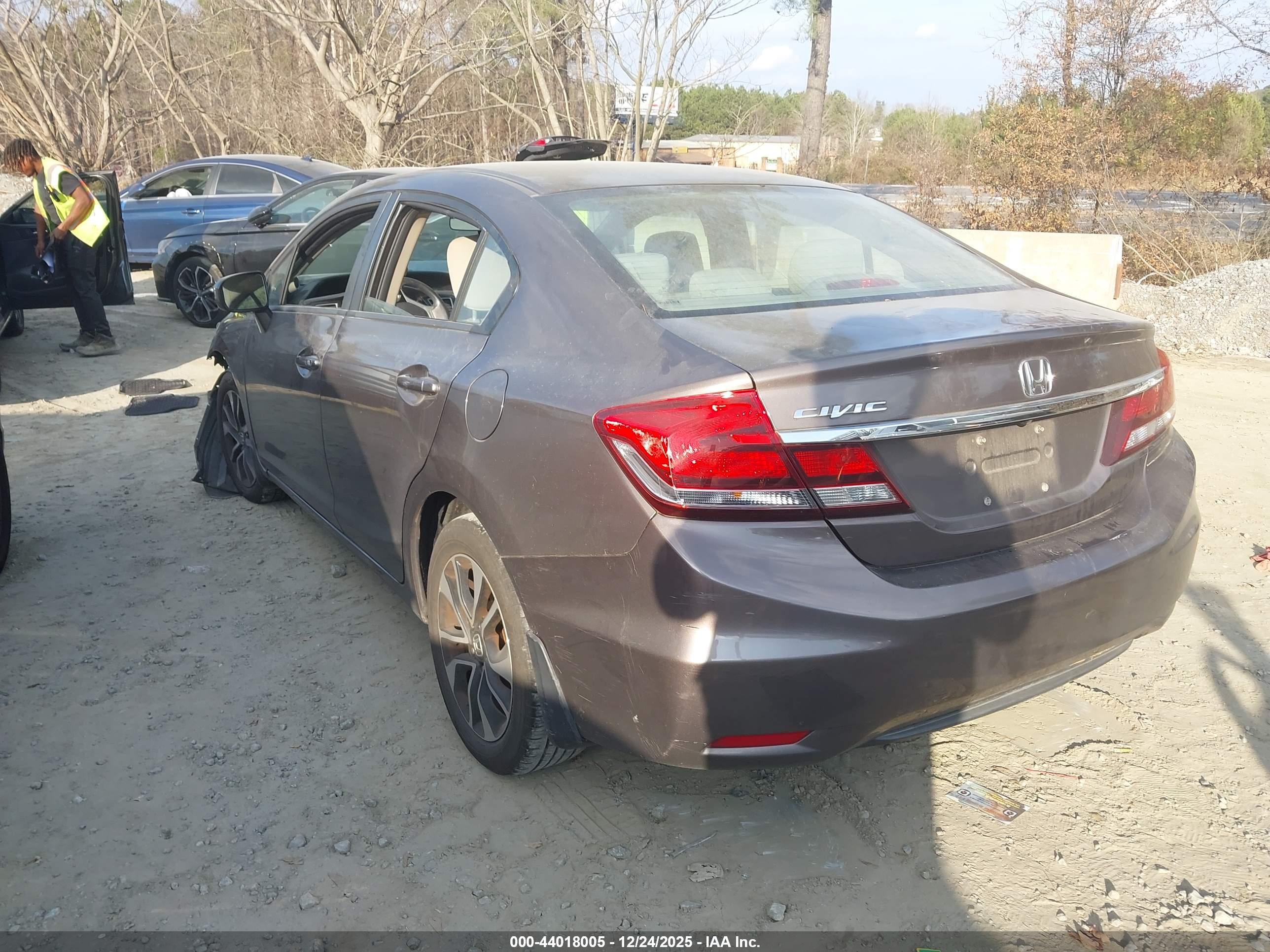 HONDA CIVIC image 3