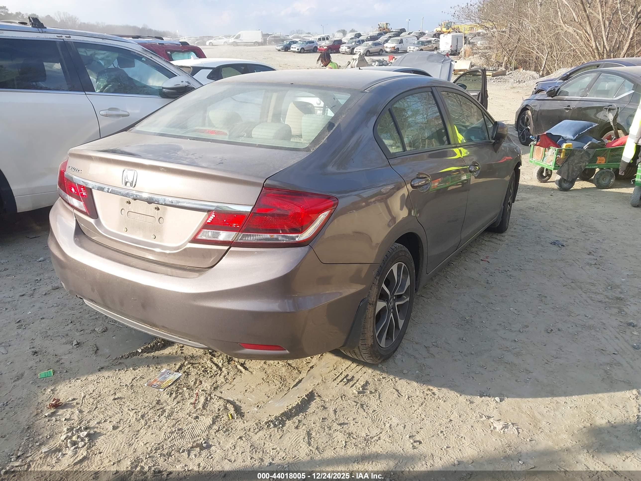 HONDA CIVIC image 4