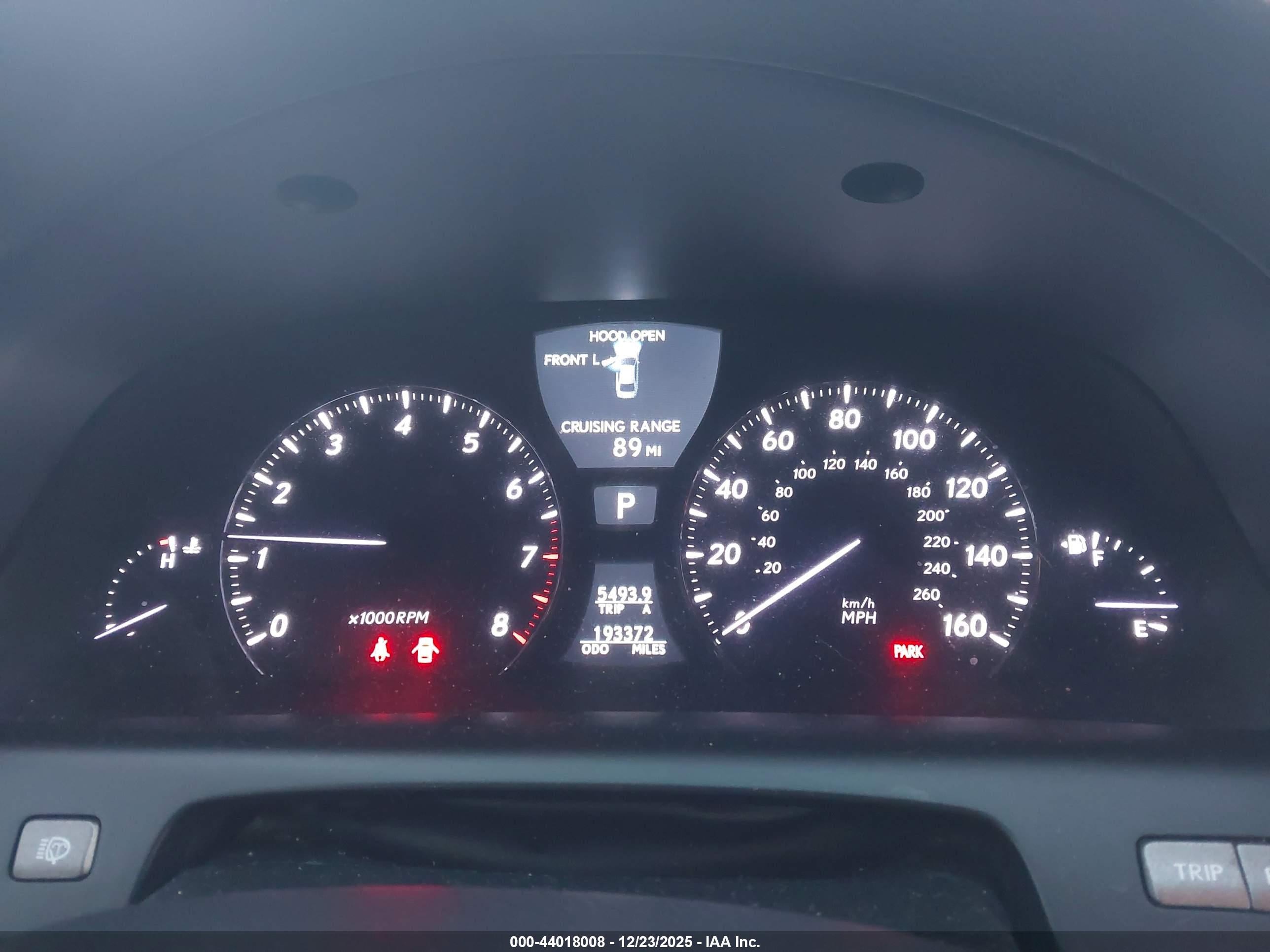 LEXUS LS image 7