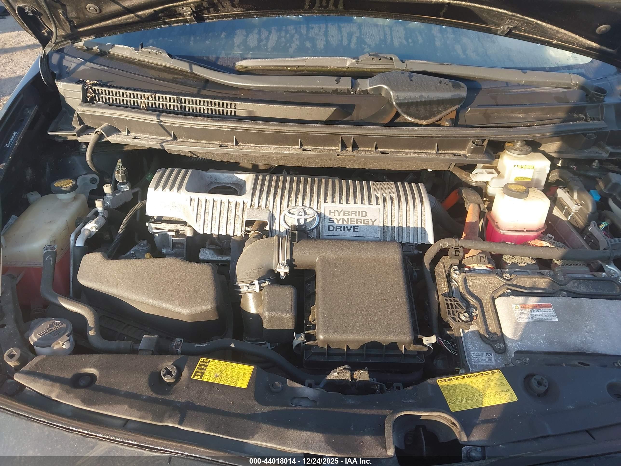 TOYOTA PRIUS image 10