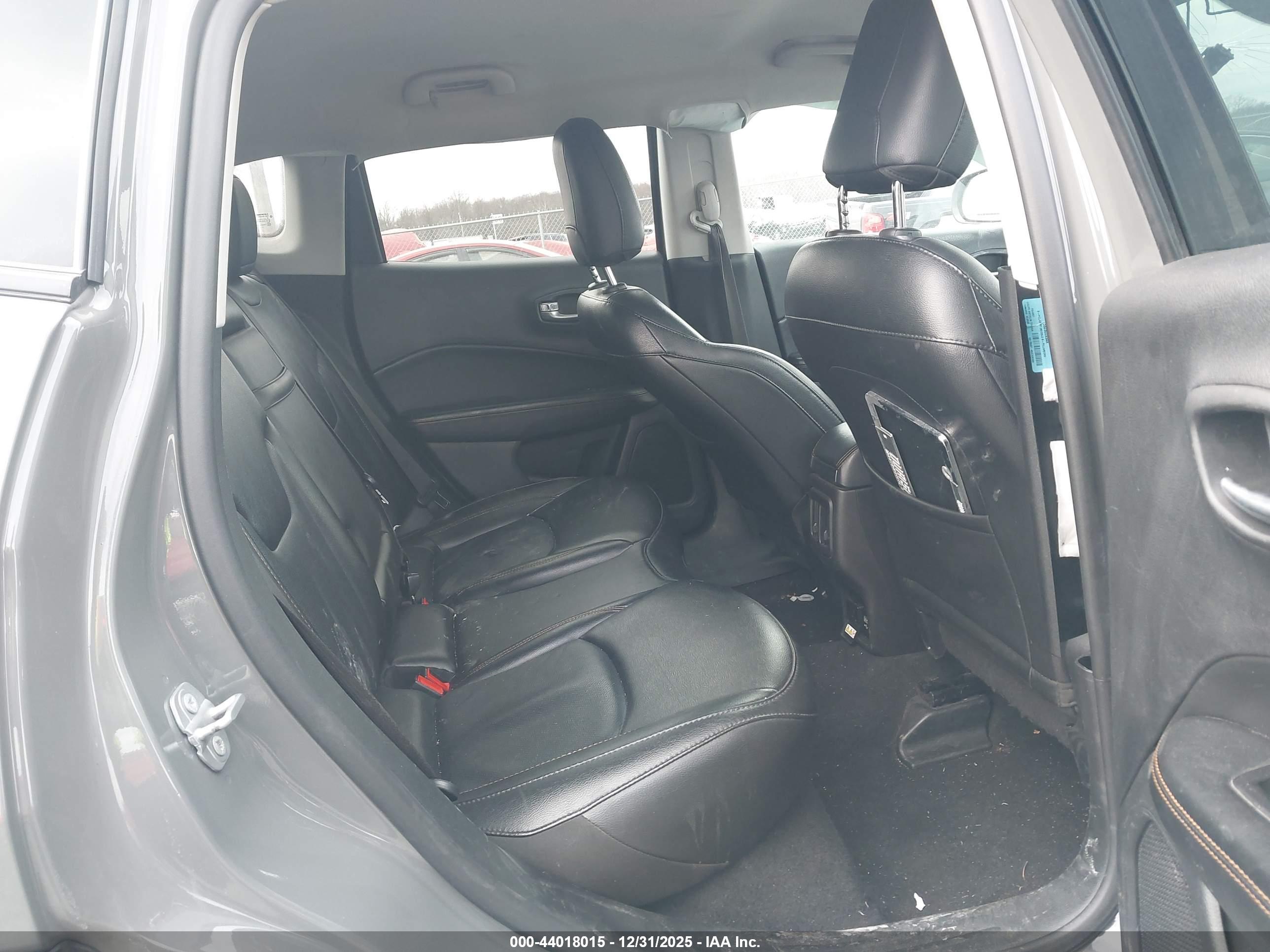 JEEP COMPASS image 8