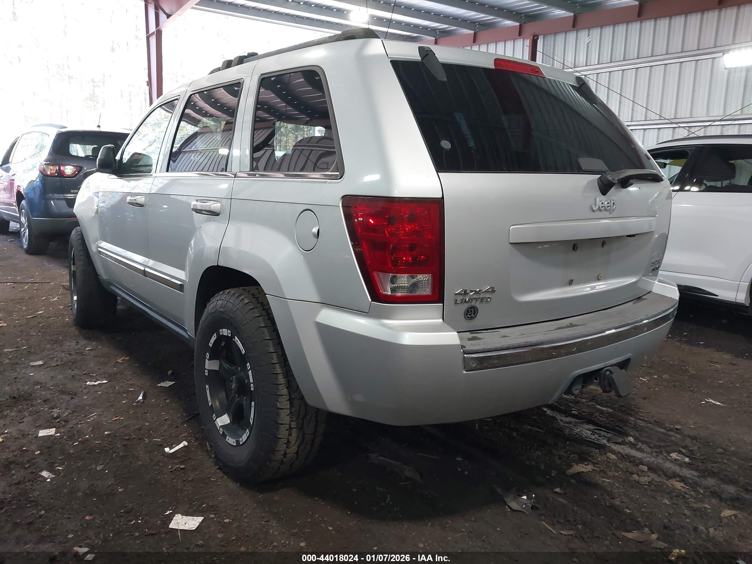 JEEP GRAND image 3