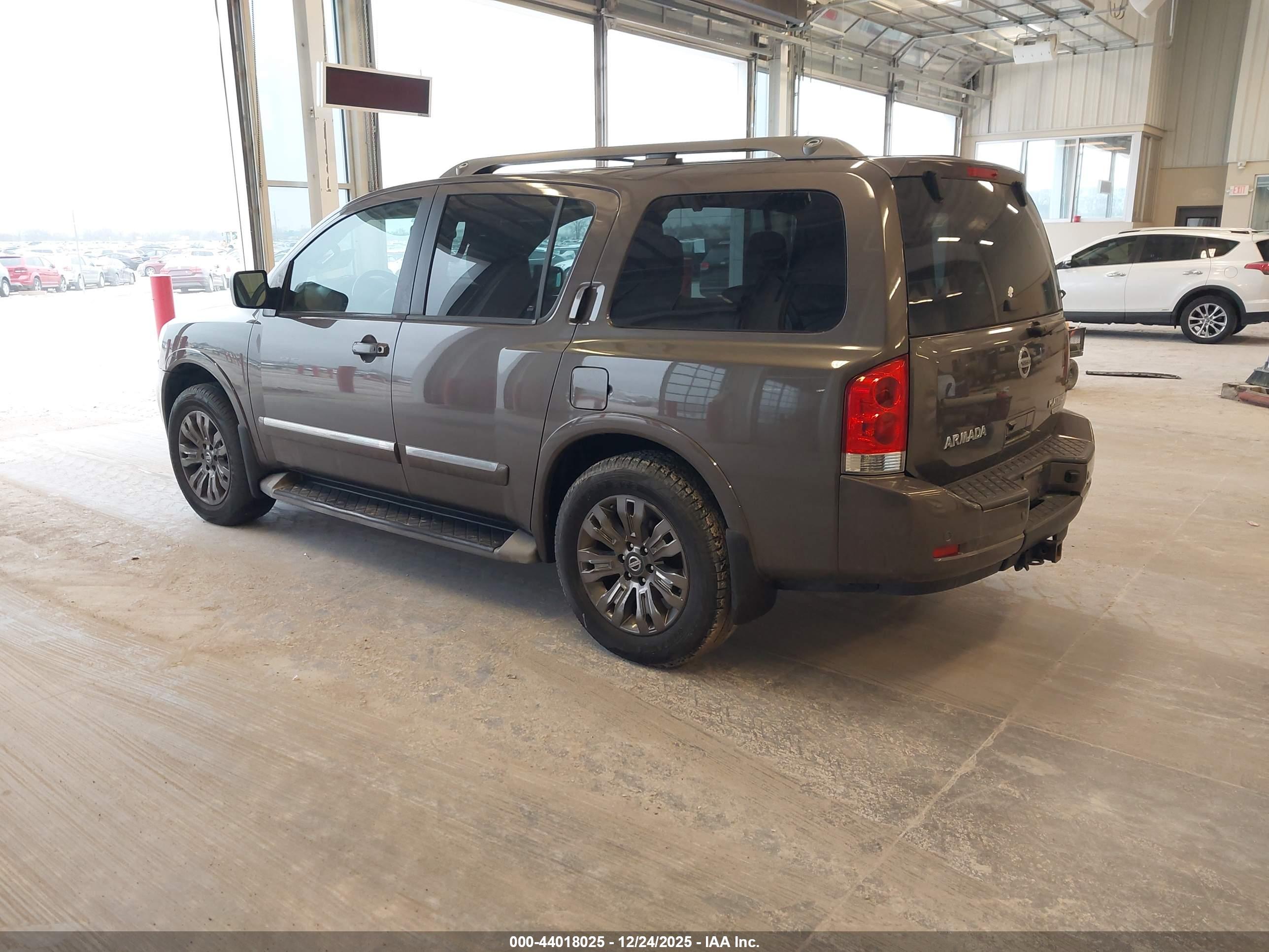NISSAN ARMADA image 3