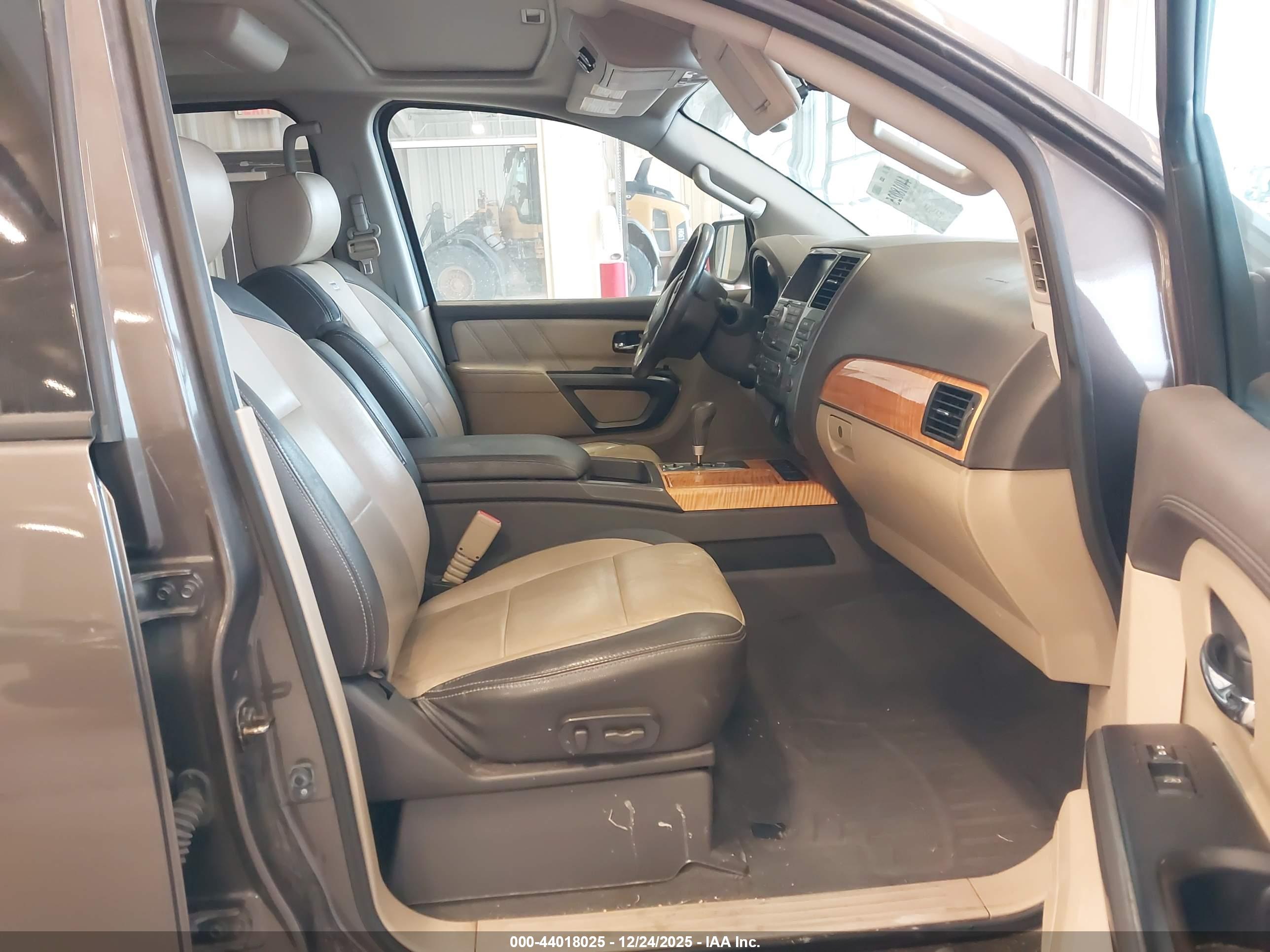 NISSAN ARMADA image 5
