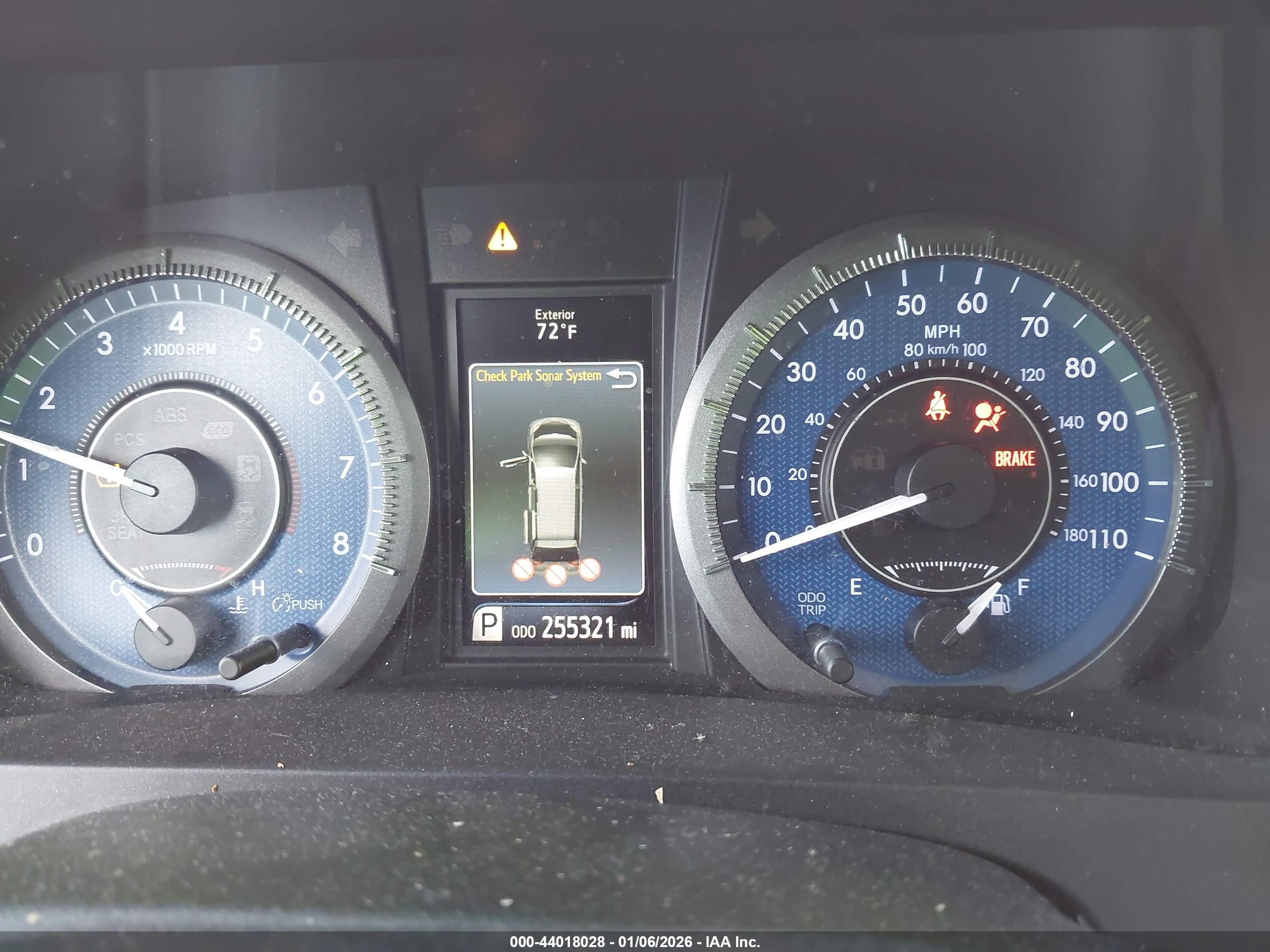 TOYOTA SIENNA image 7