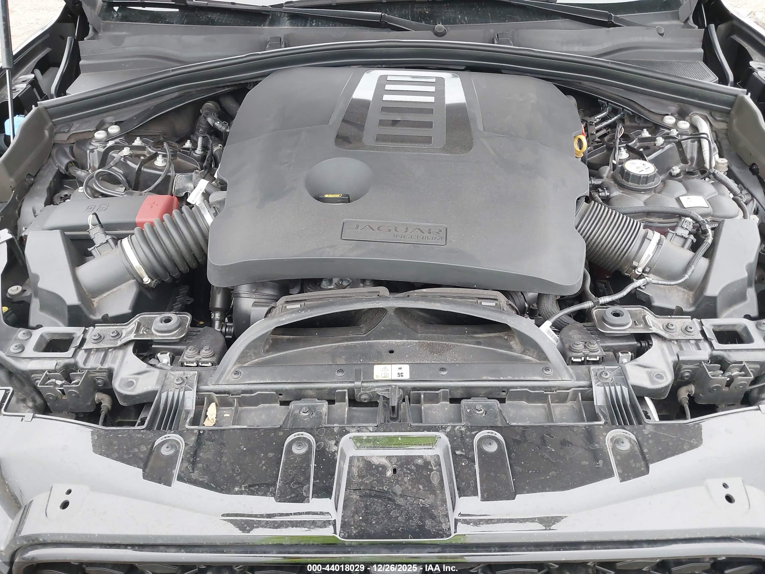 JAGUAR F-PACE image 10