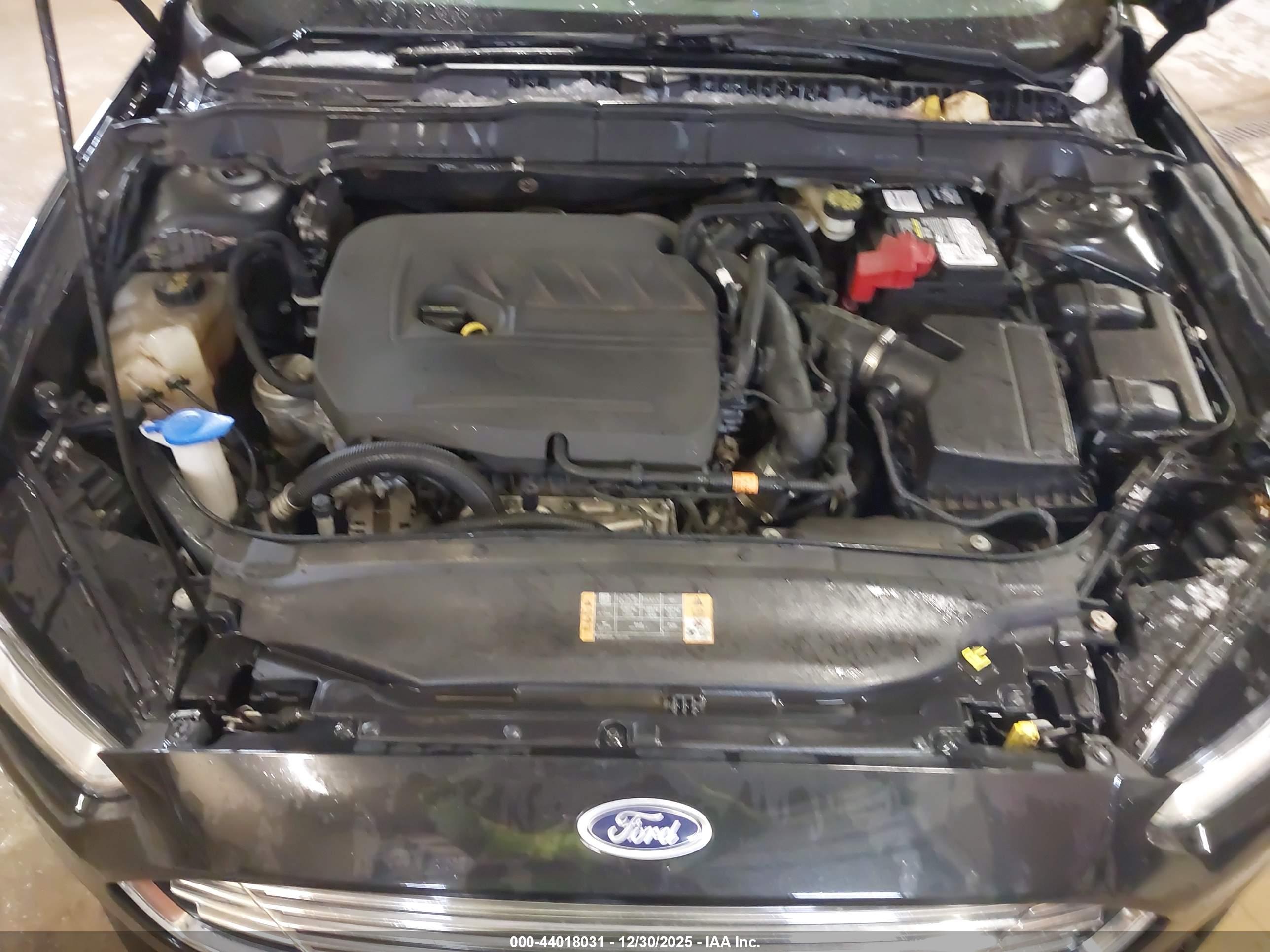 FORD FUSION image 10