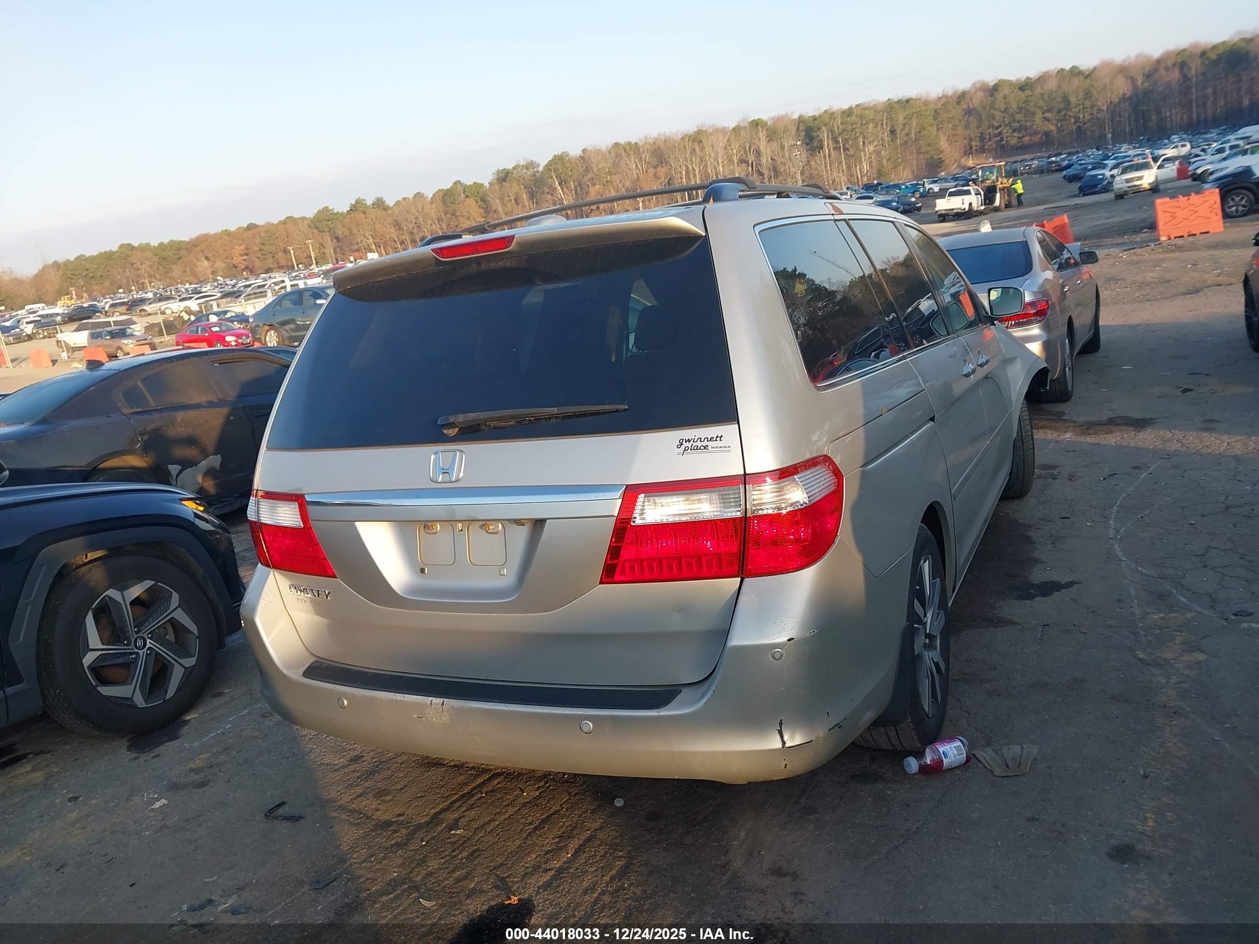 HONDA ODYSSEY image 4