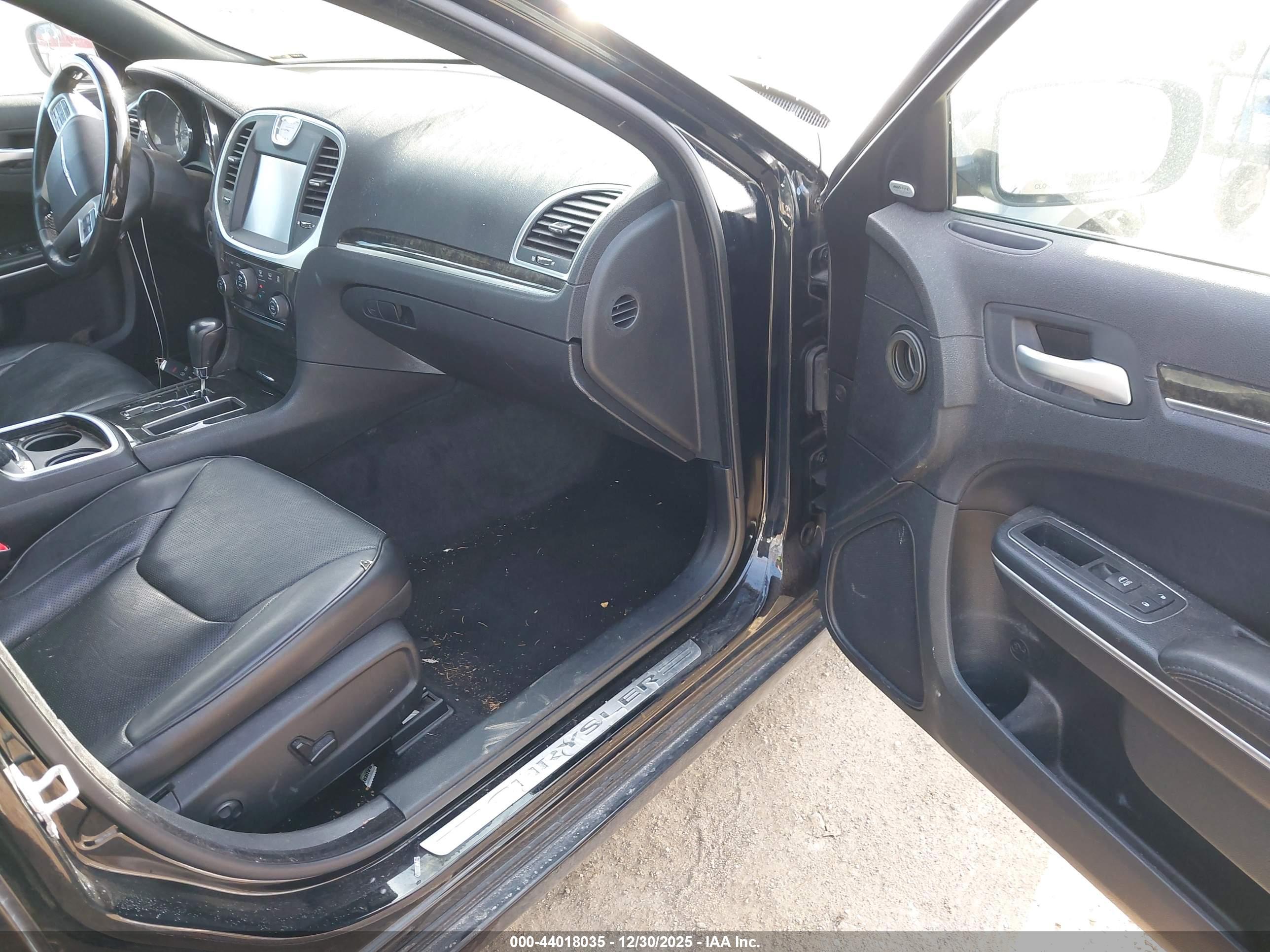 CHRYSLER 300C image 5