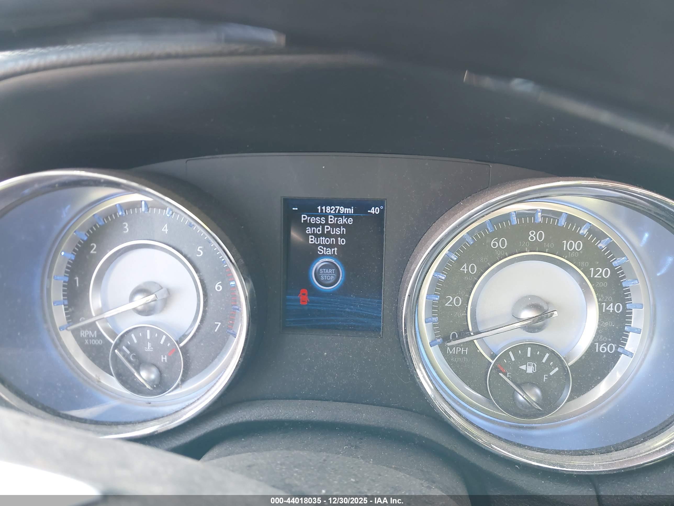 CHRYSLER 300C image 7