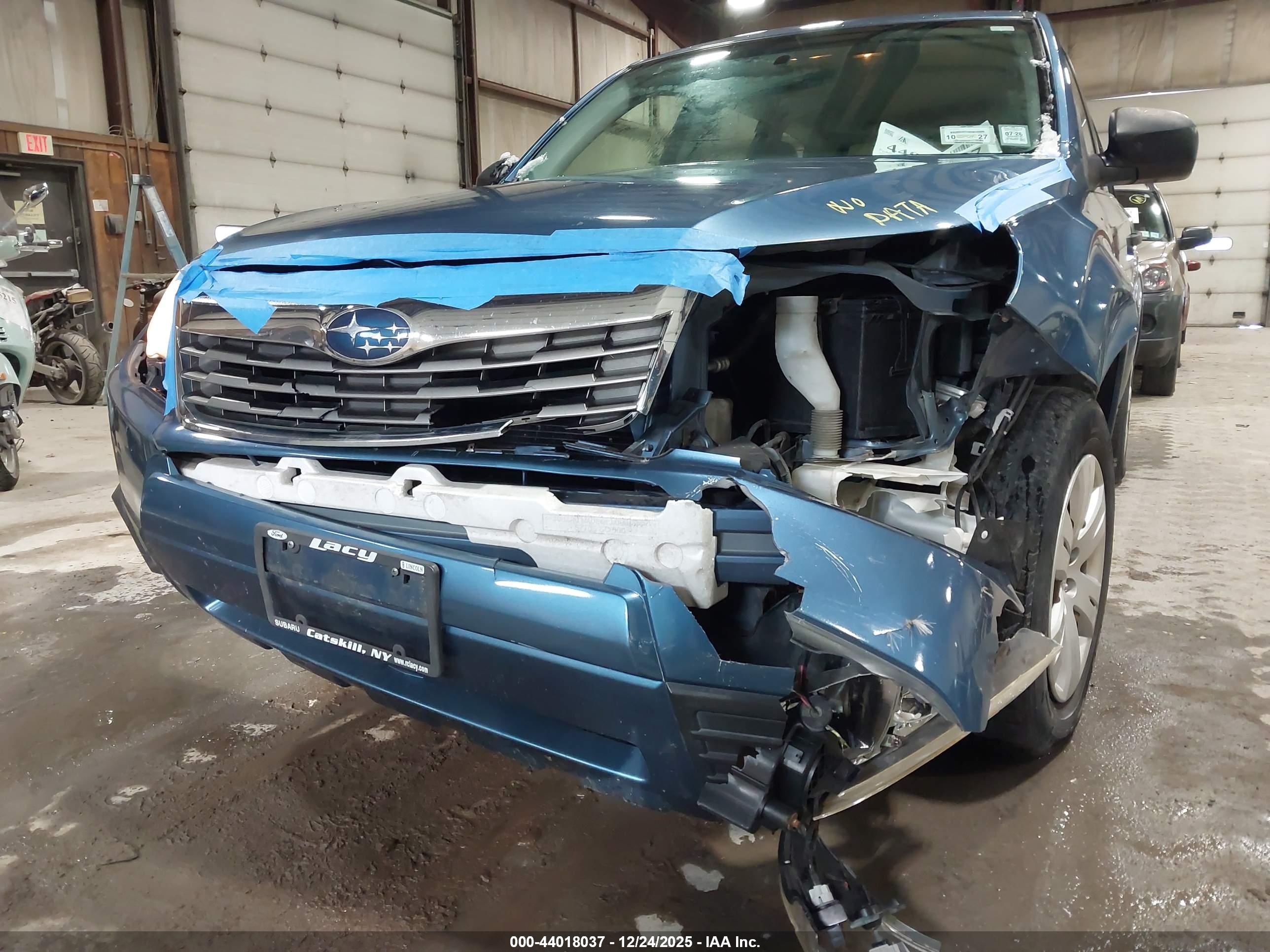SUBARU FORESTER image 6