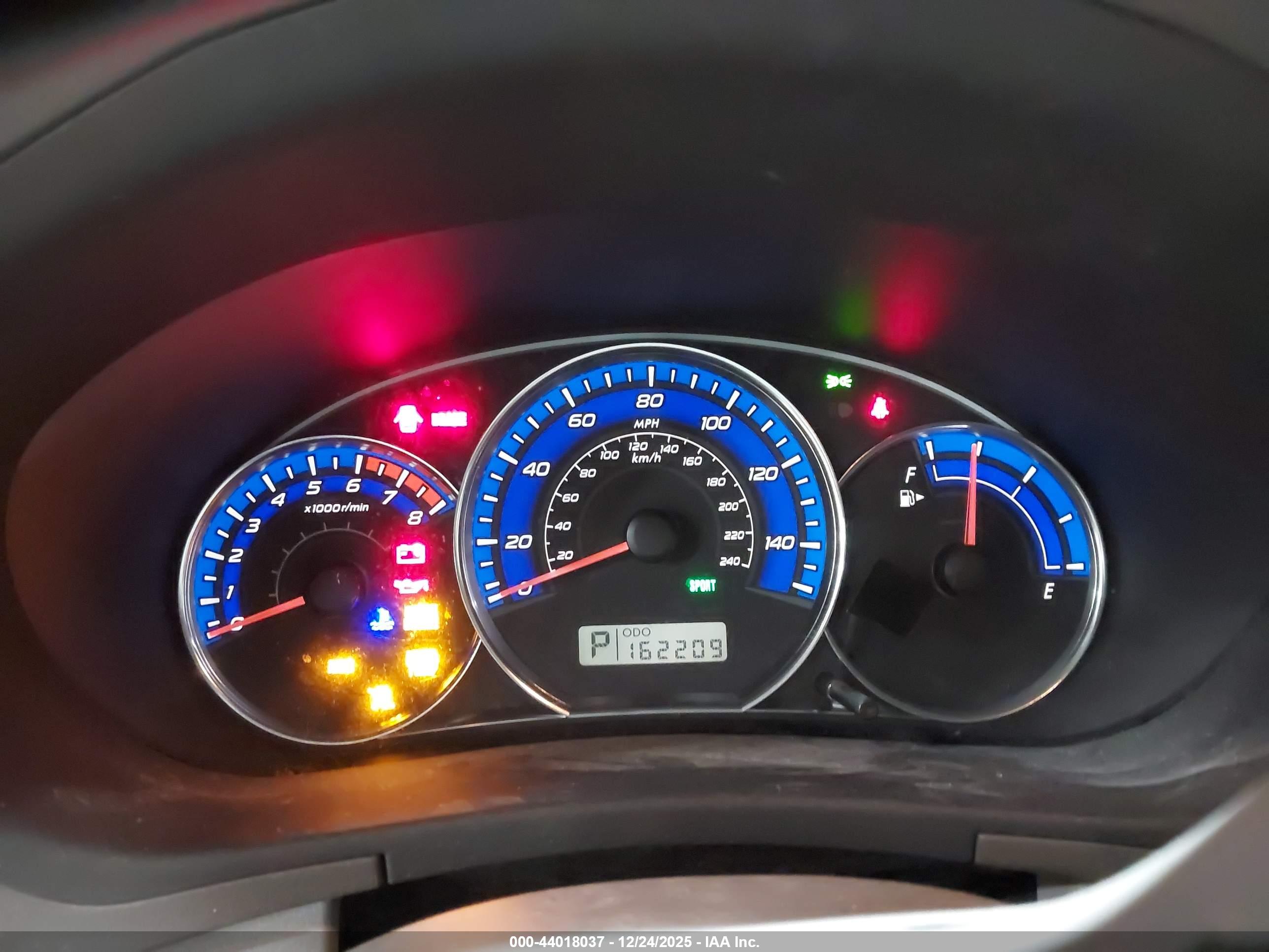 SUBARU FORESTER image 7