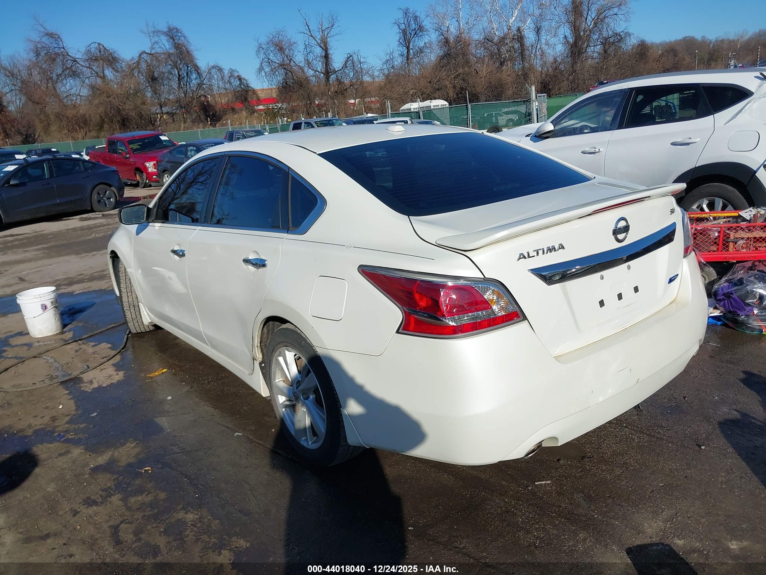 NISSAN ALTIMA image 3