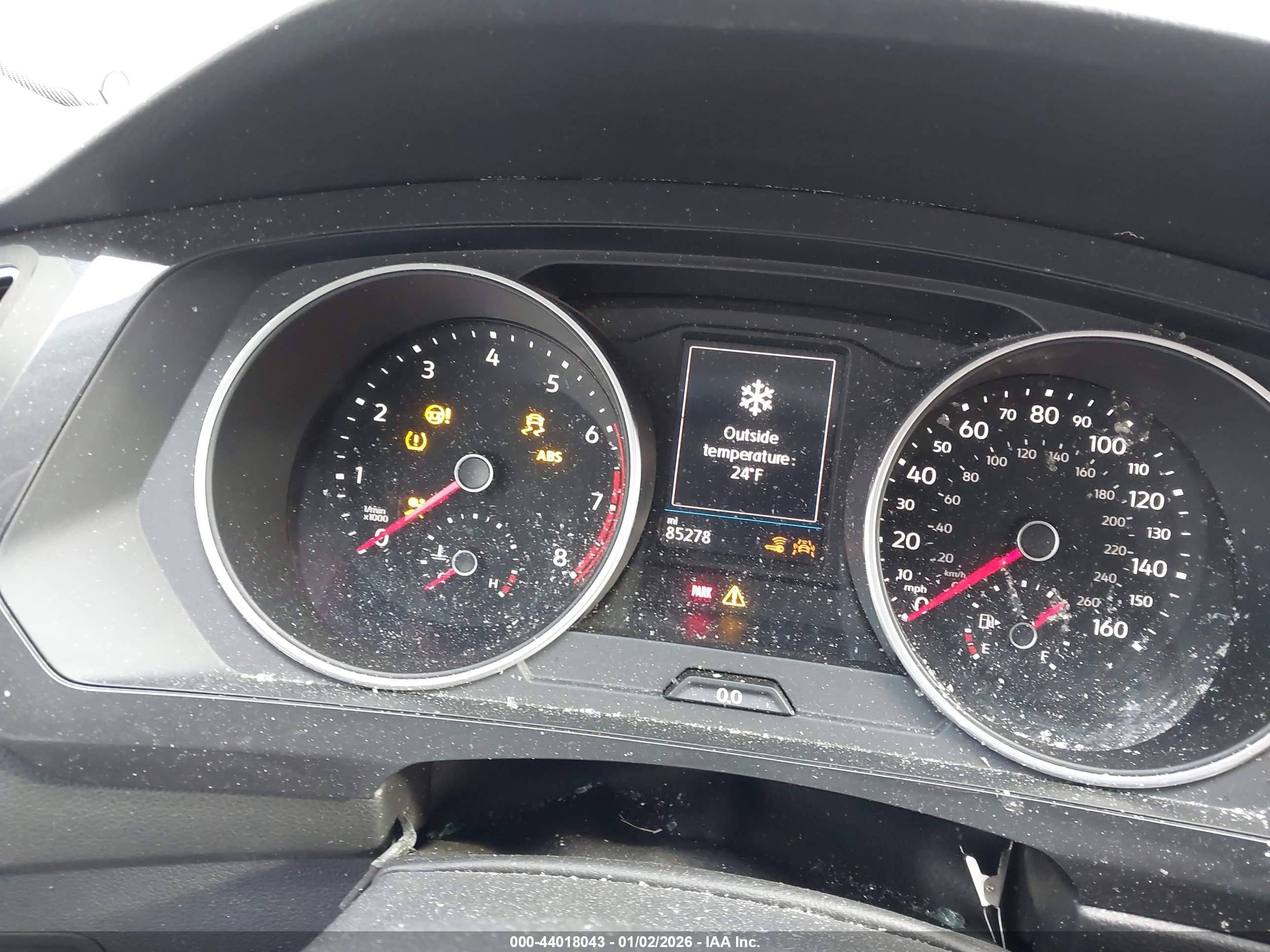 VOLKSWAGEN TIGUAN image 7