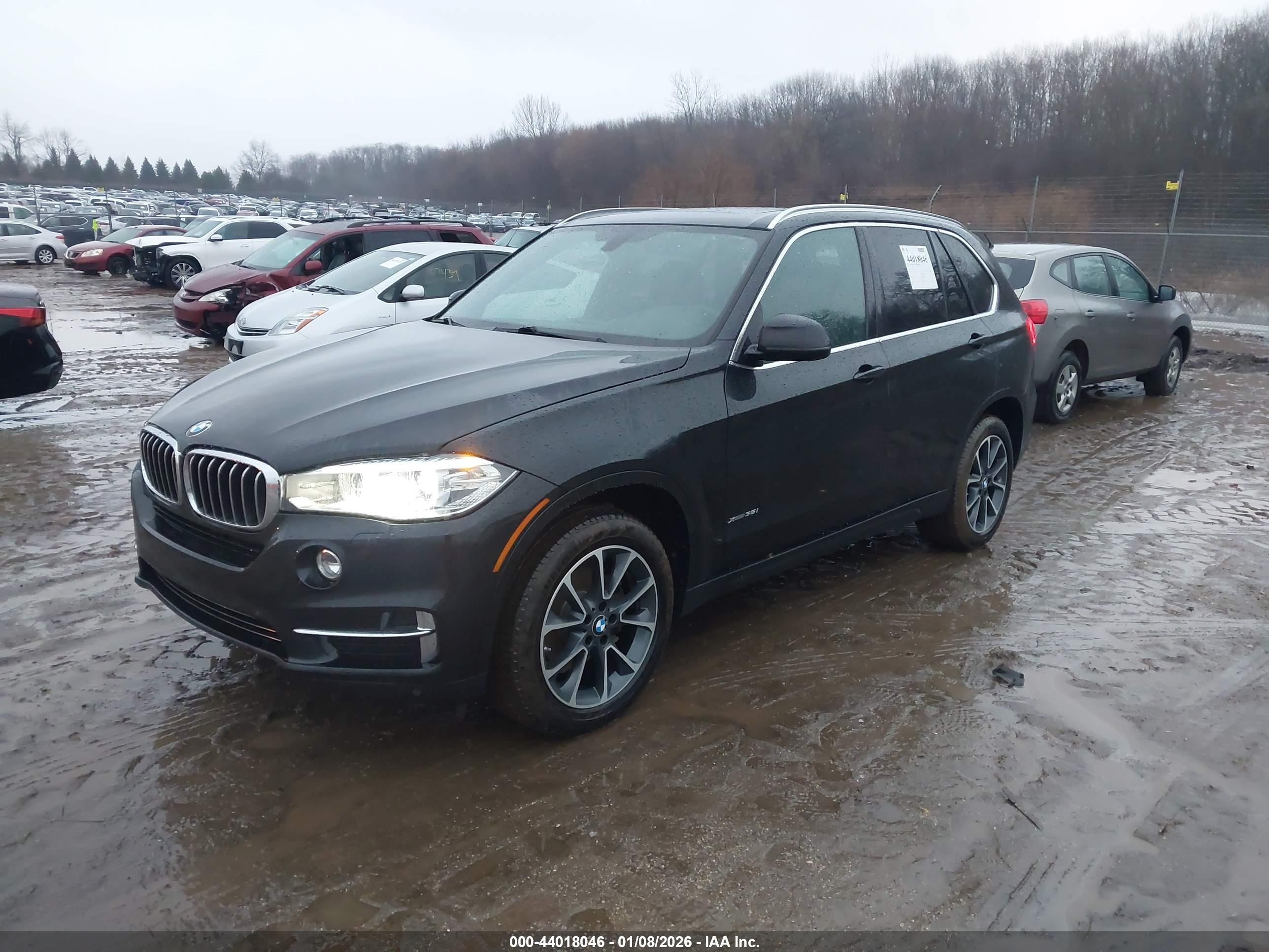 BMW X5 image 2