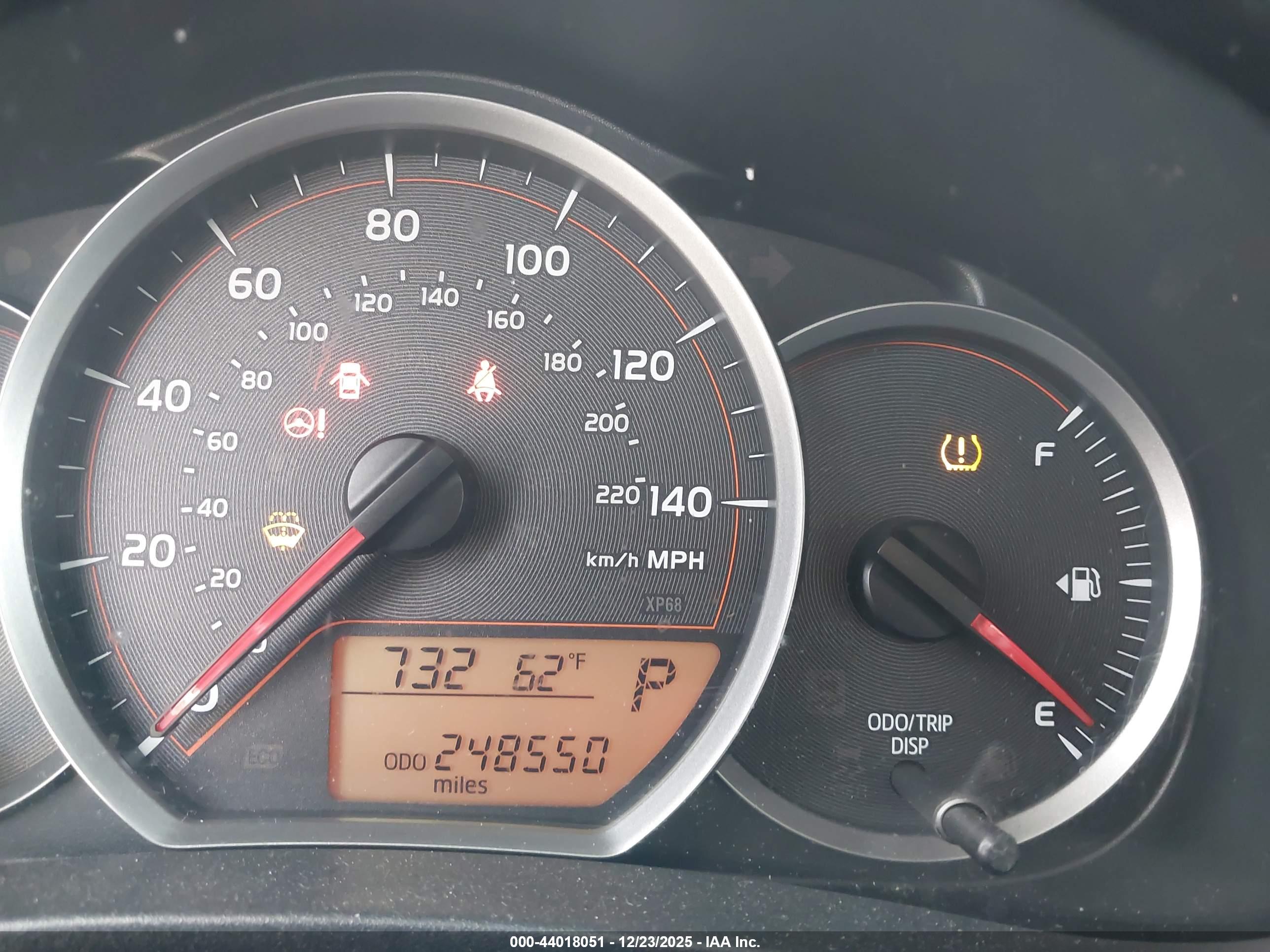 TOYOTA YARIS image 7