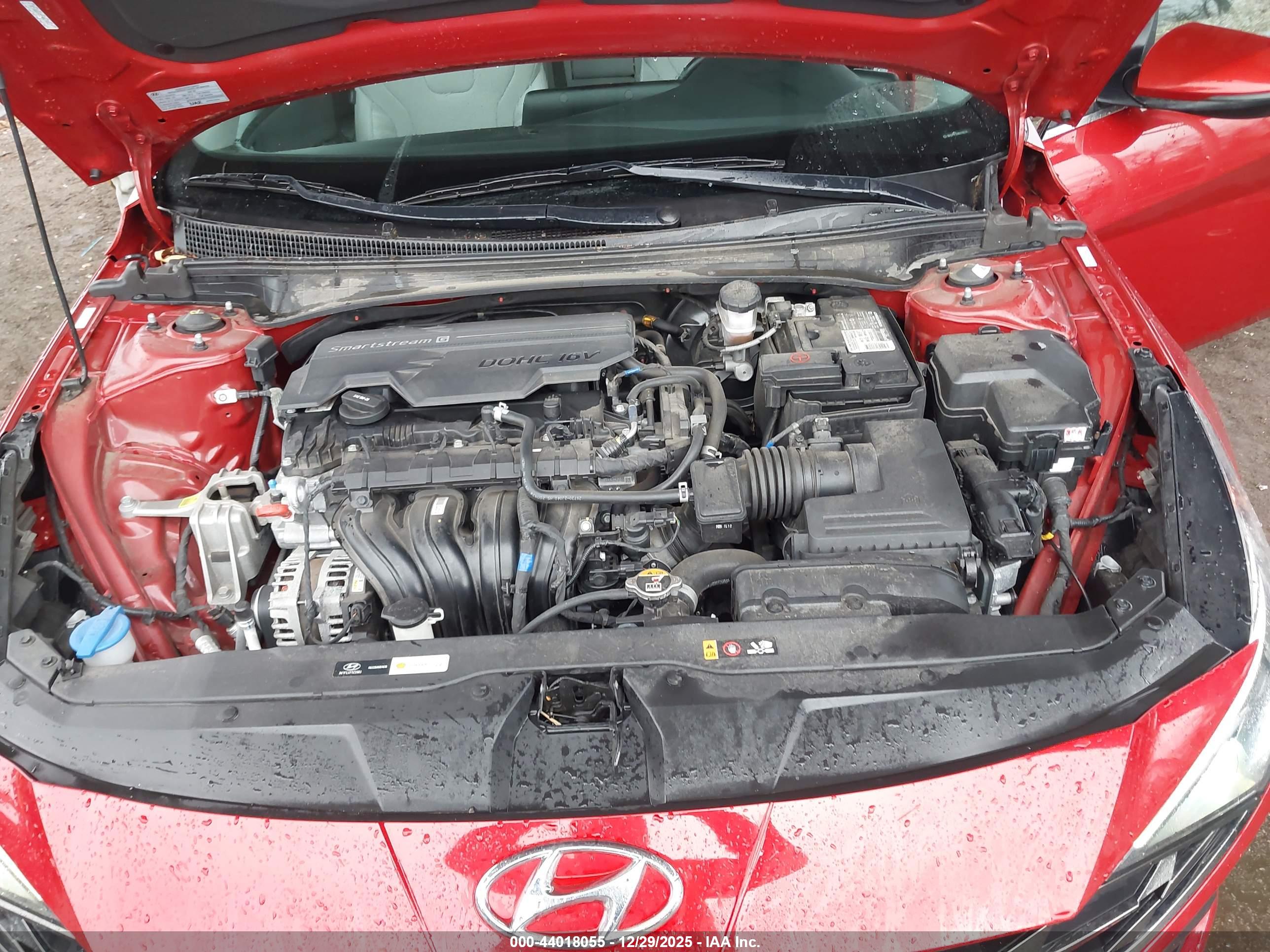 HYUNDAI ELANTRA image 10