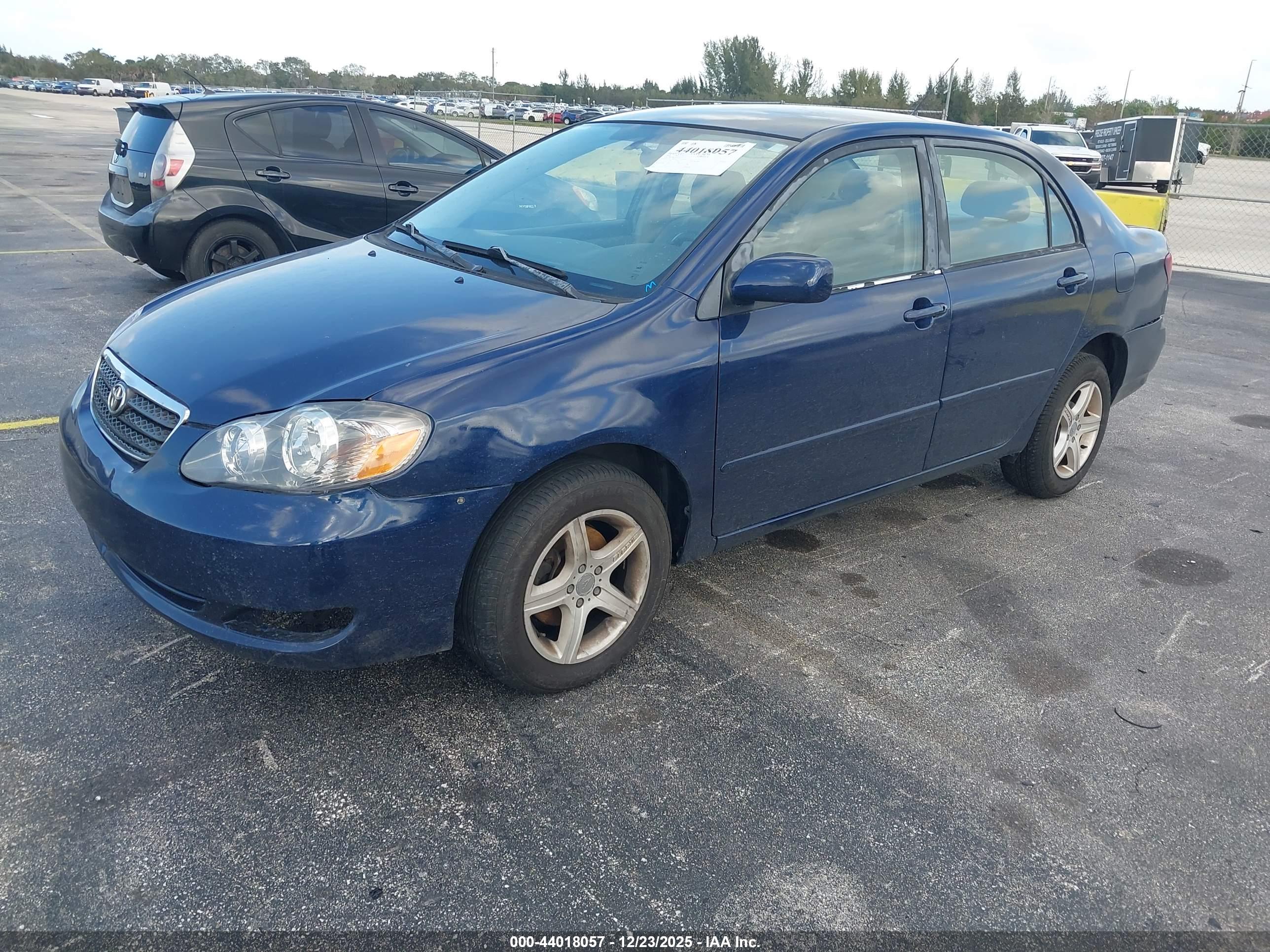 TOYOTA COROLLA image 2