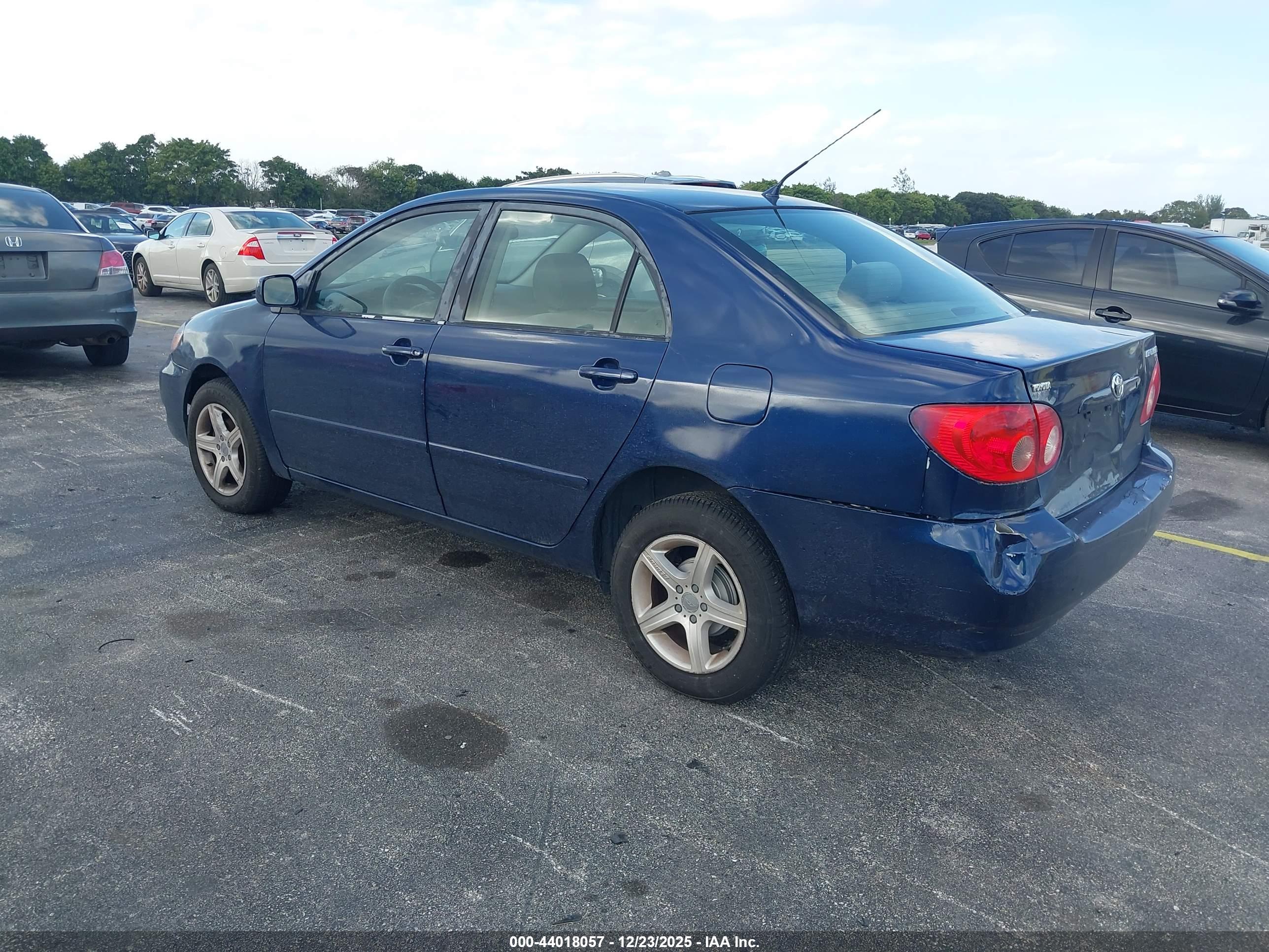 TOYOTA COROLLA image 3