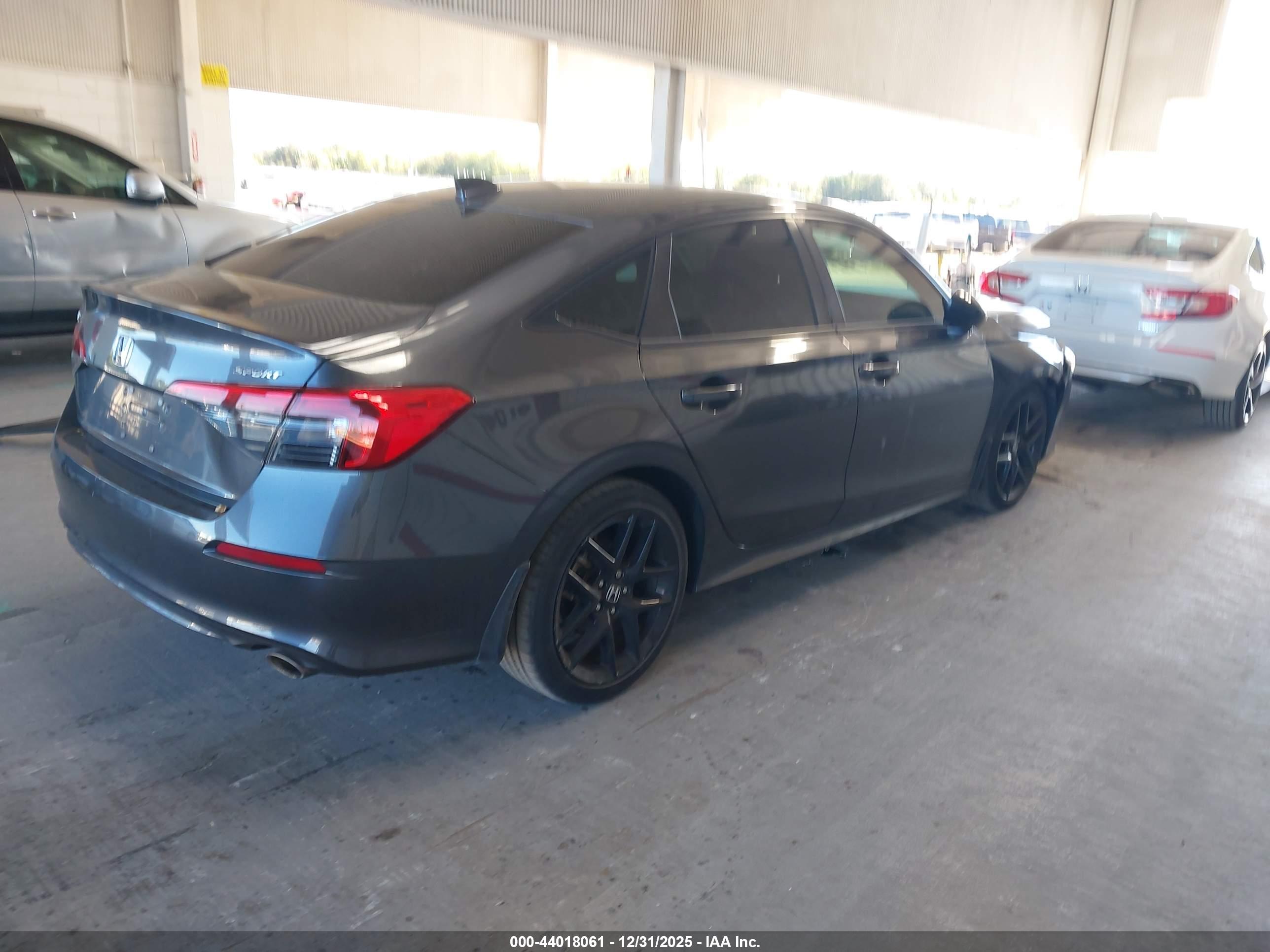 HONDA CIVIC image 4